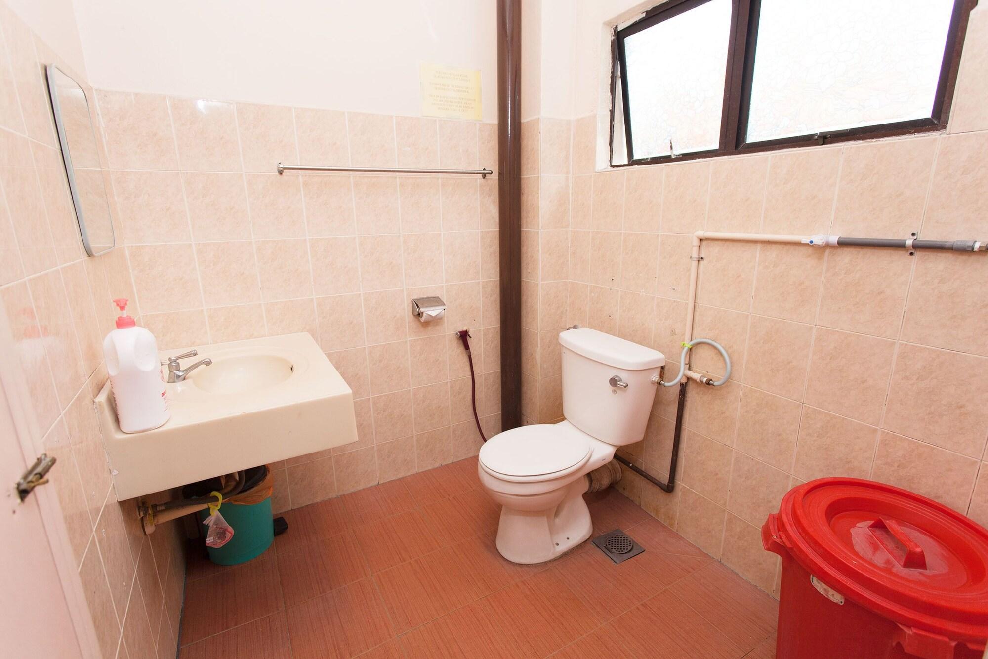 Desa Inn Hotel Kuala Pilah by null