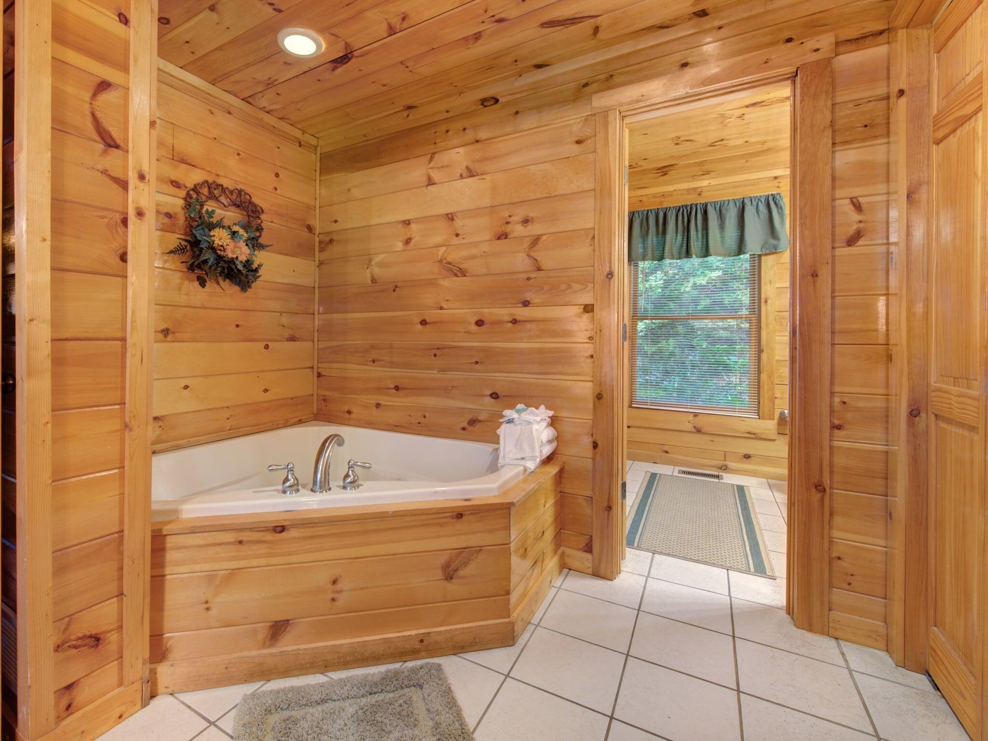 Room 2, Mountain Flower, Sevier