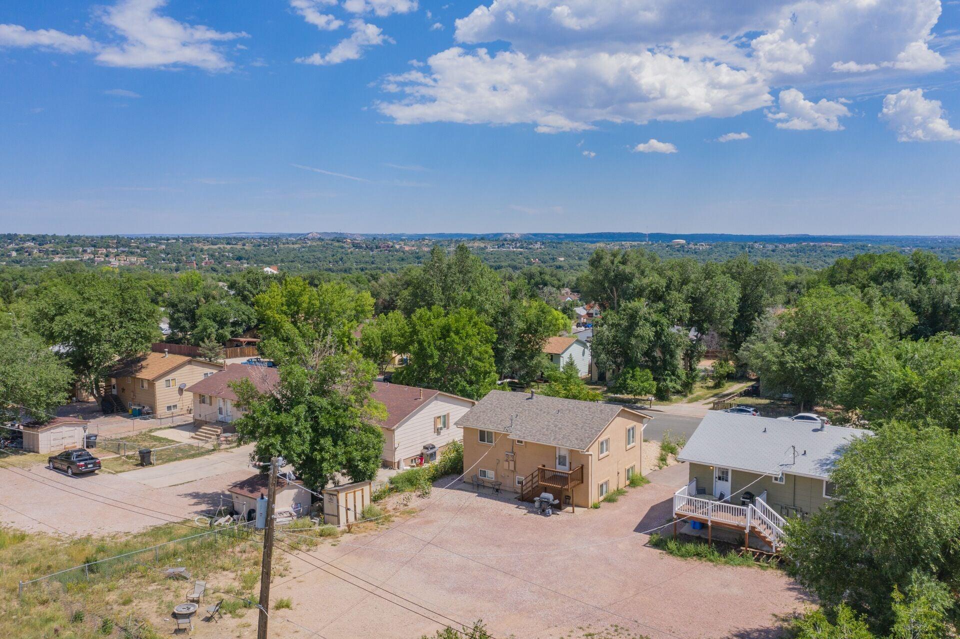 General view 4, 2BR Aptmt Parks Private Deck, Mountain Views!, El Paso