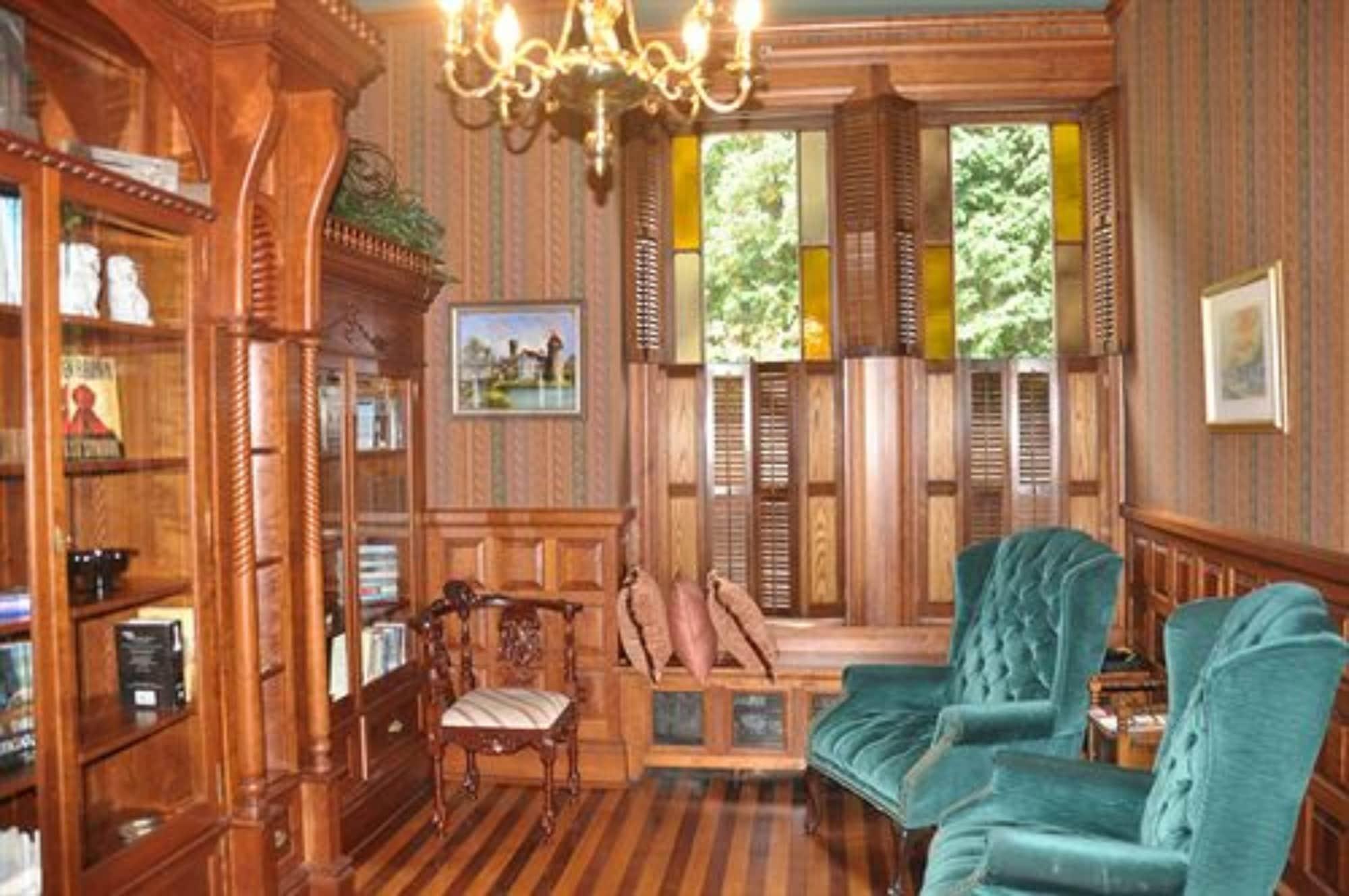Charles Nelson Schmick House