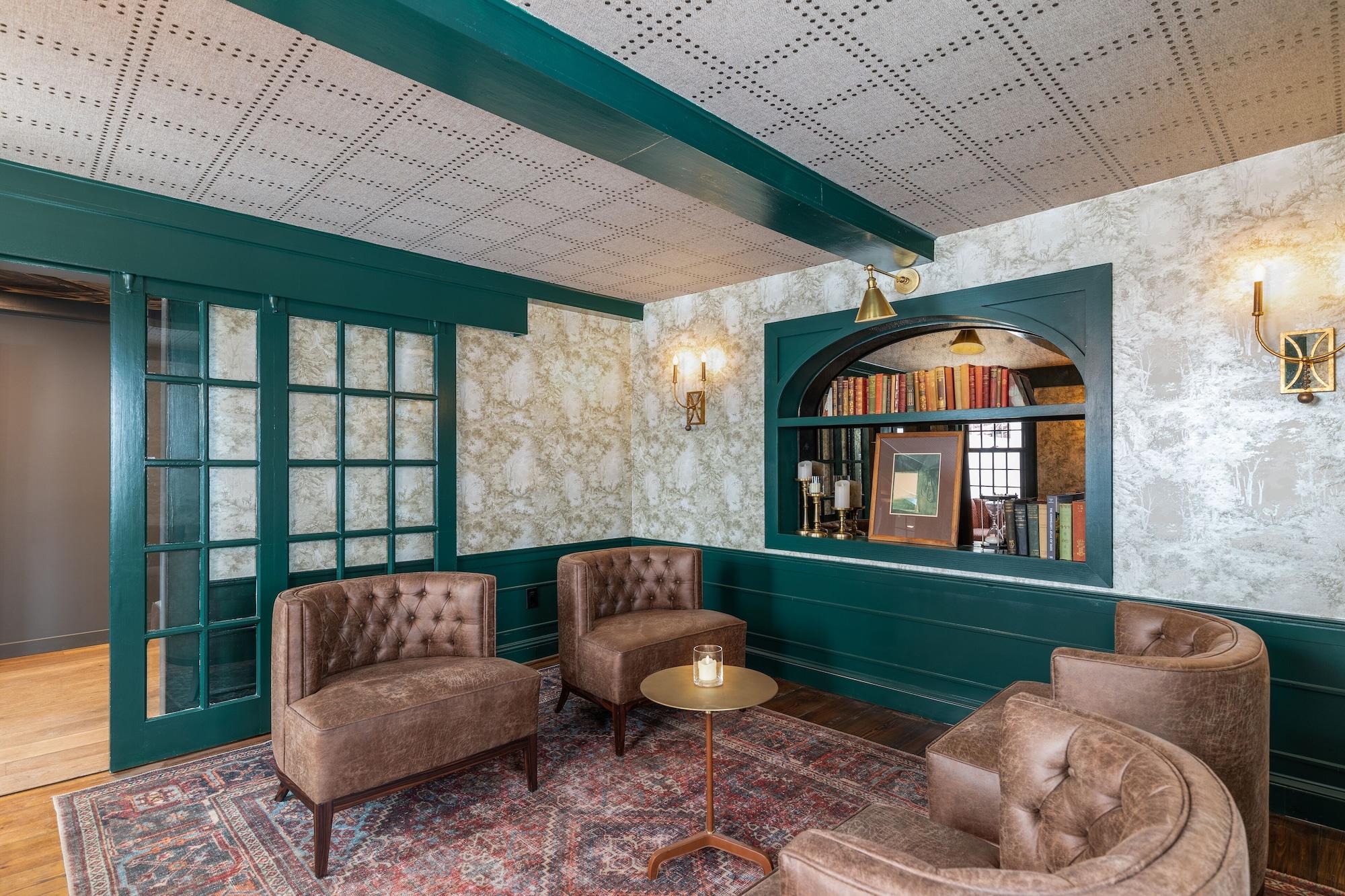 The Hermitage Inn by null