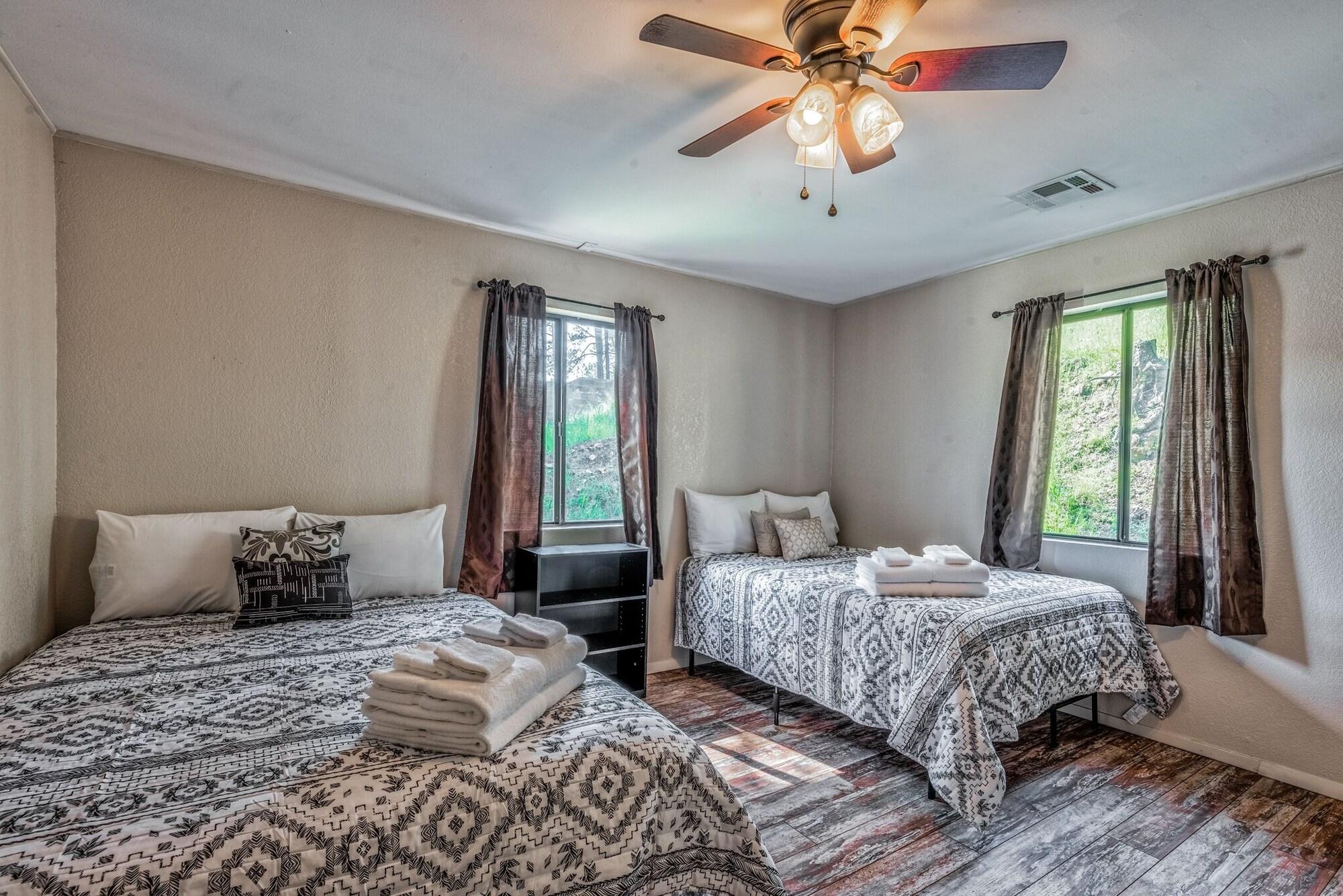 Room 5, Elks Landing by VTrips, Lincoln