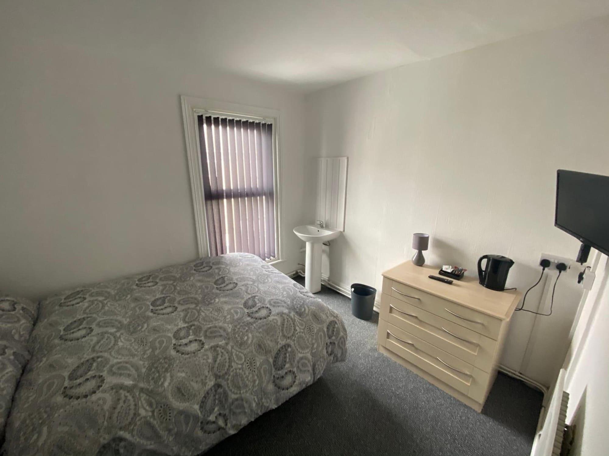Honley Hotel
