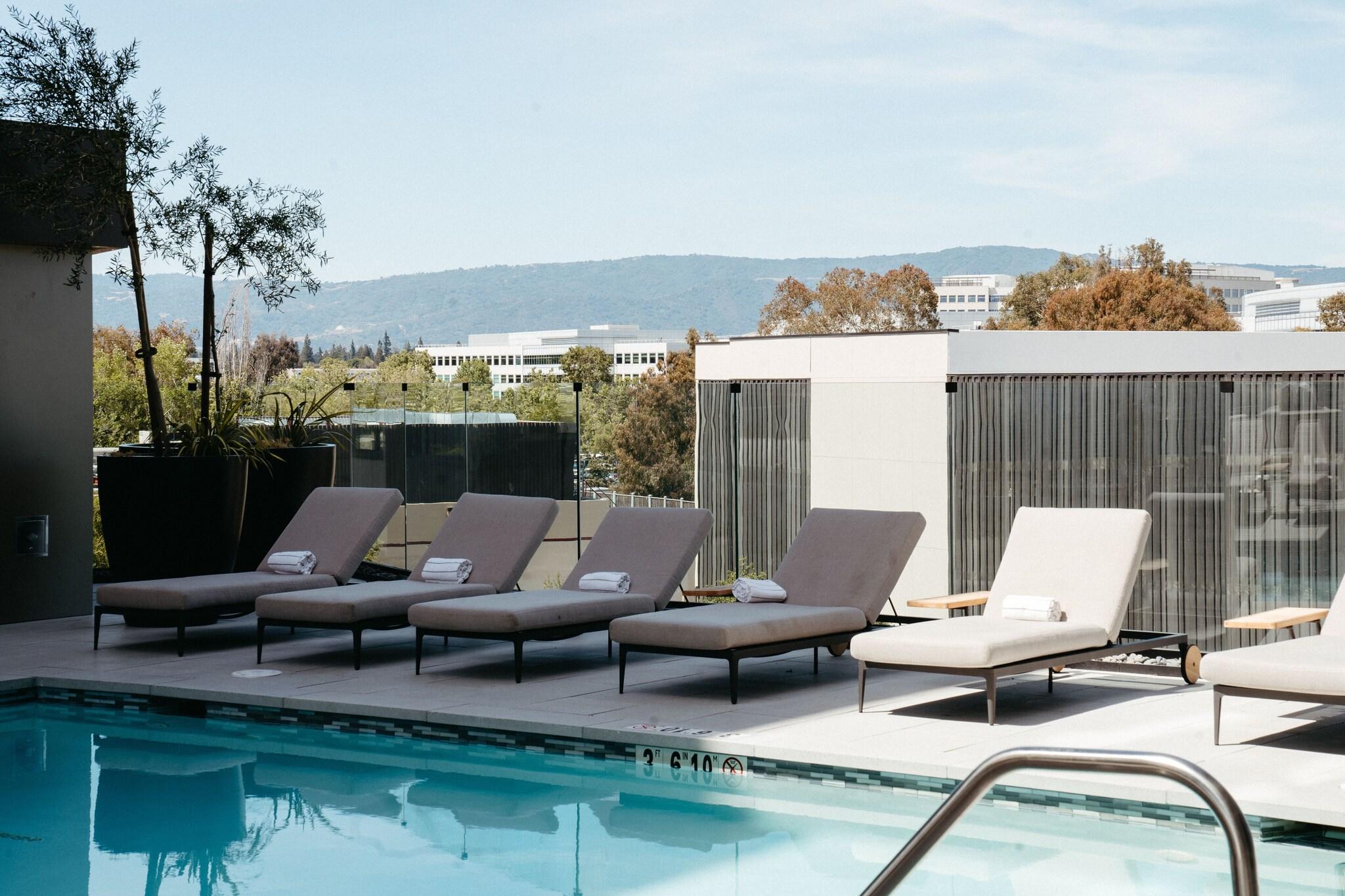 TETRA Hotel, Autograph Collection by null