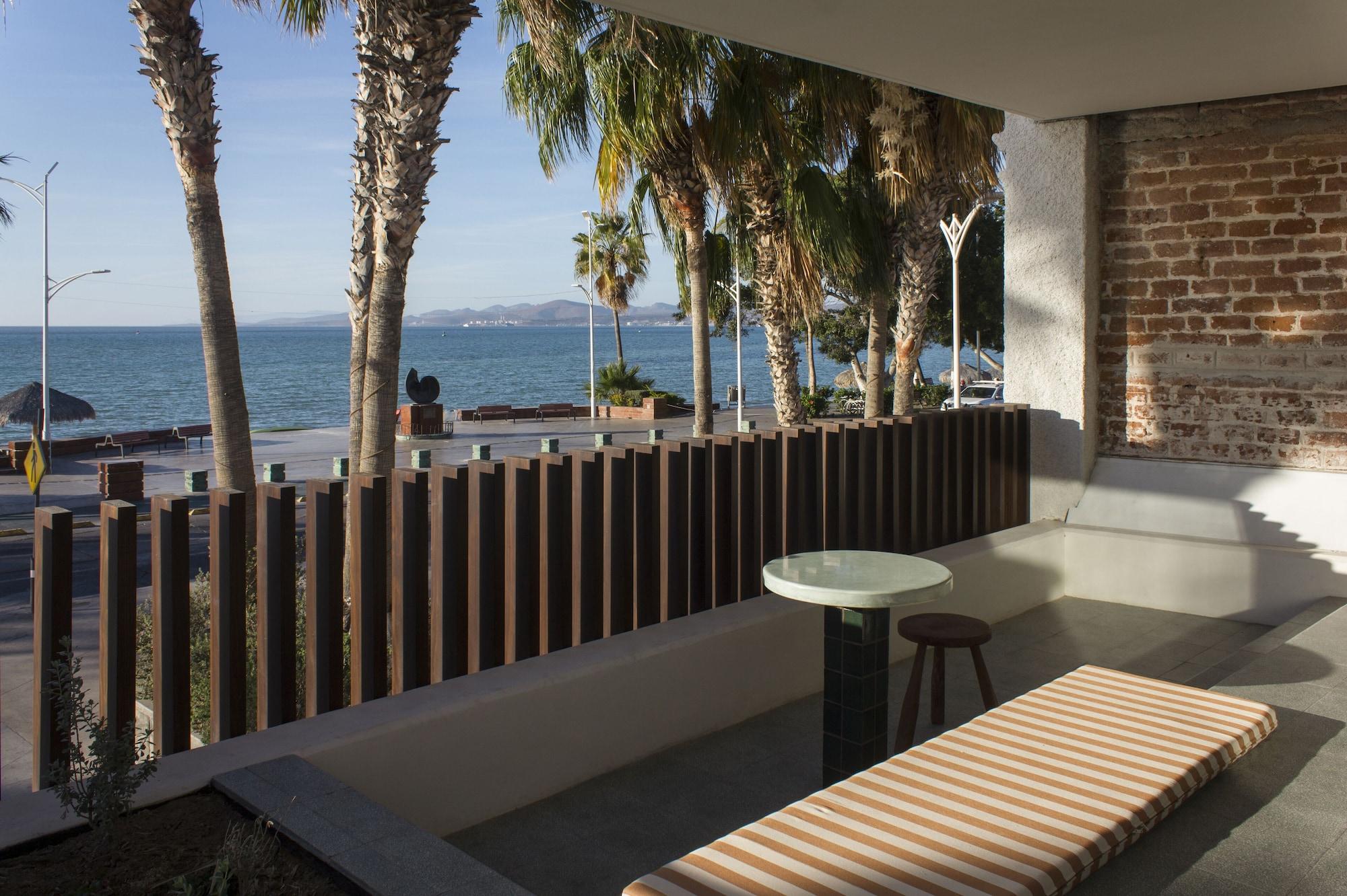 Baja Club by null