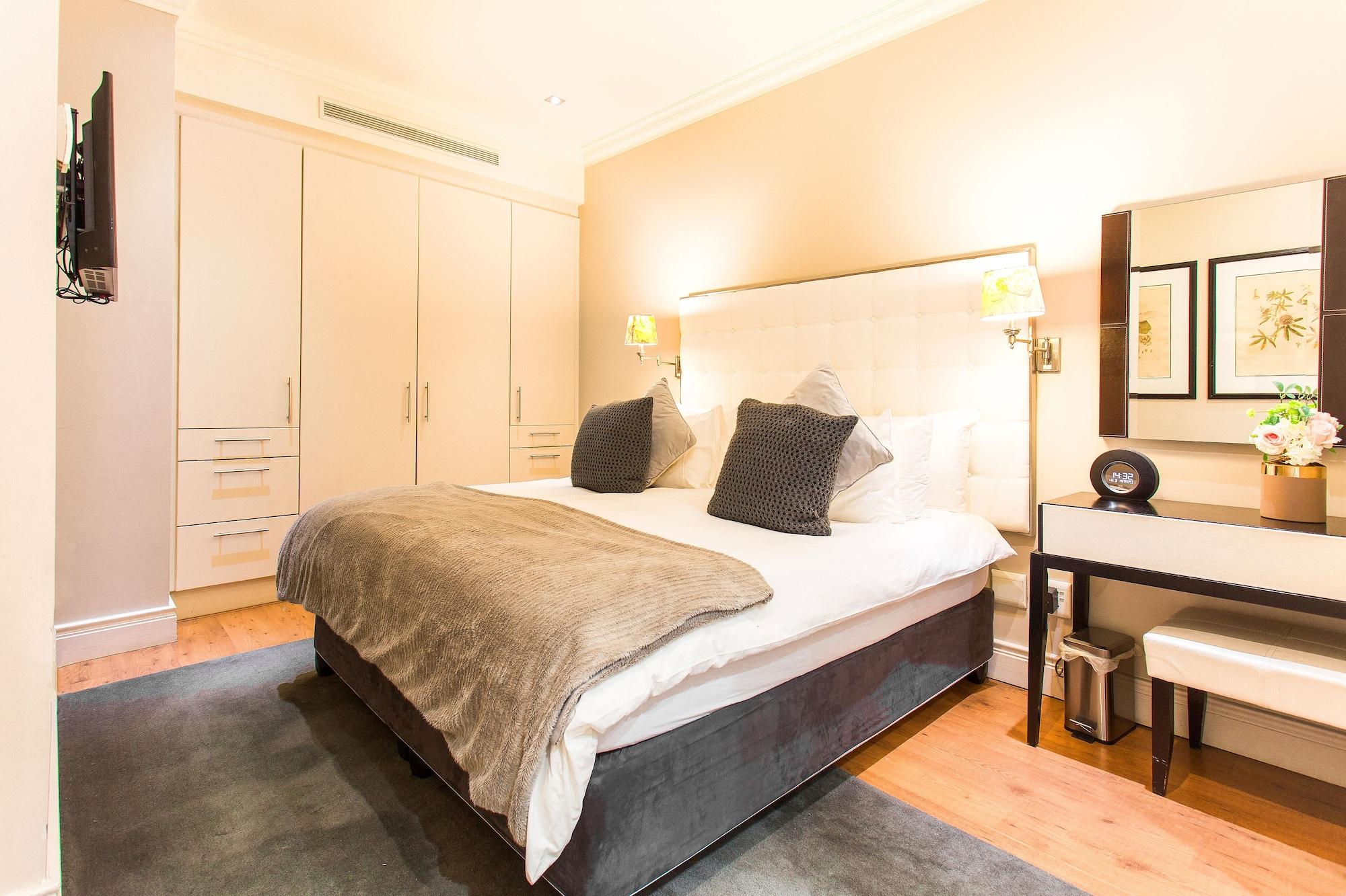 Cape Royale Luxury Suites by null