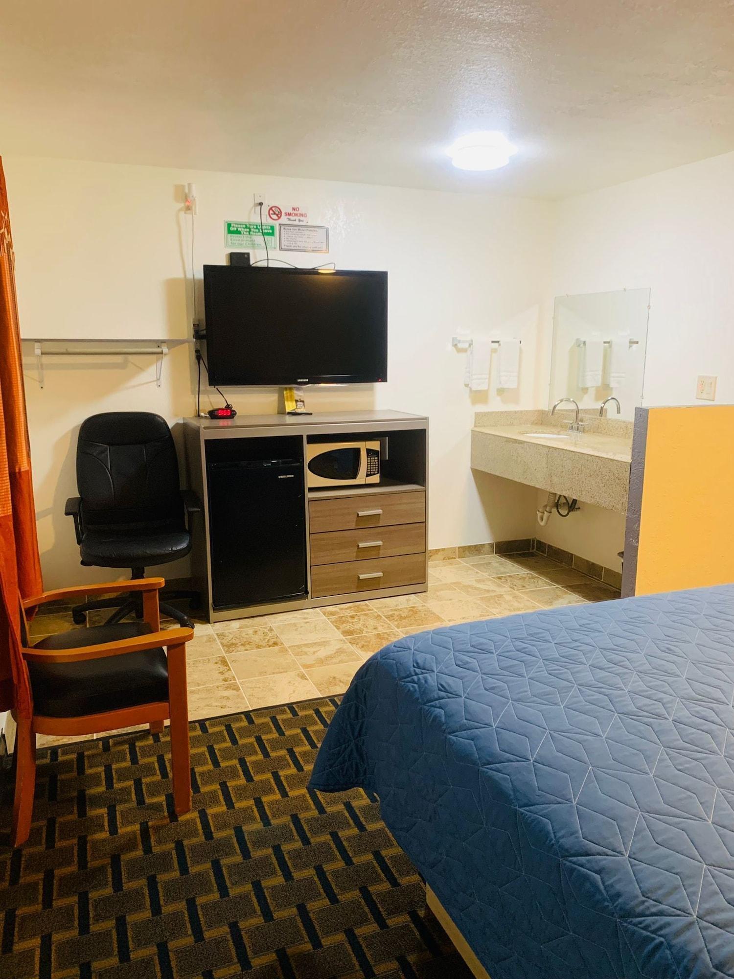 Relax Inn Motel