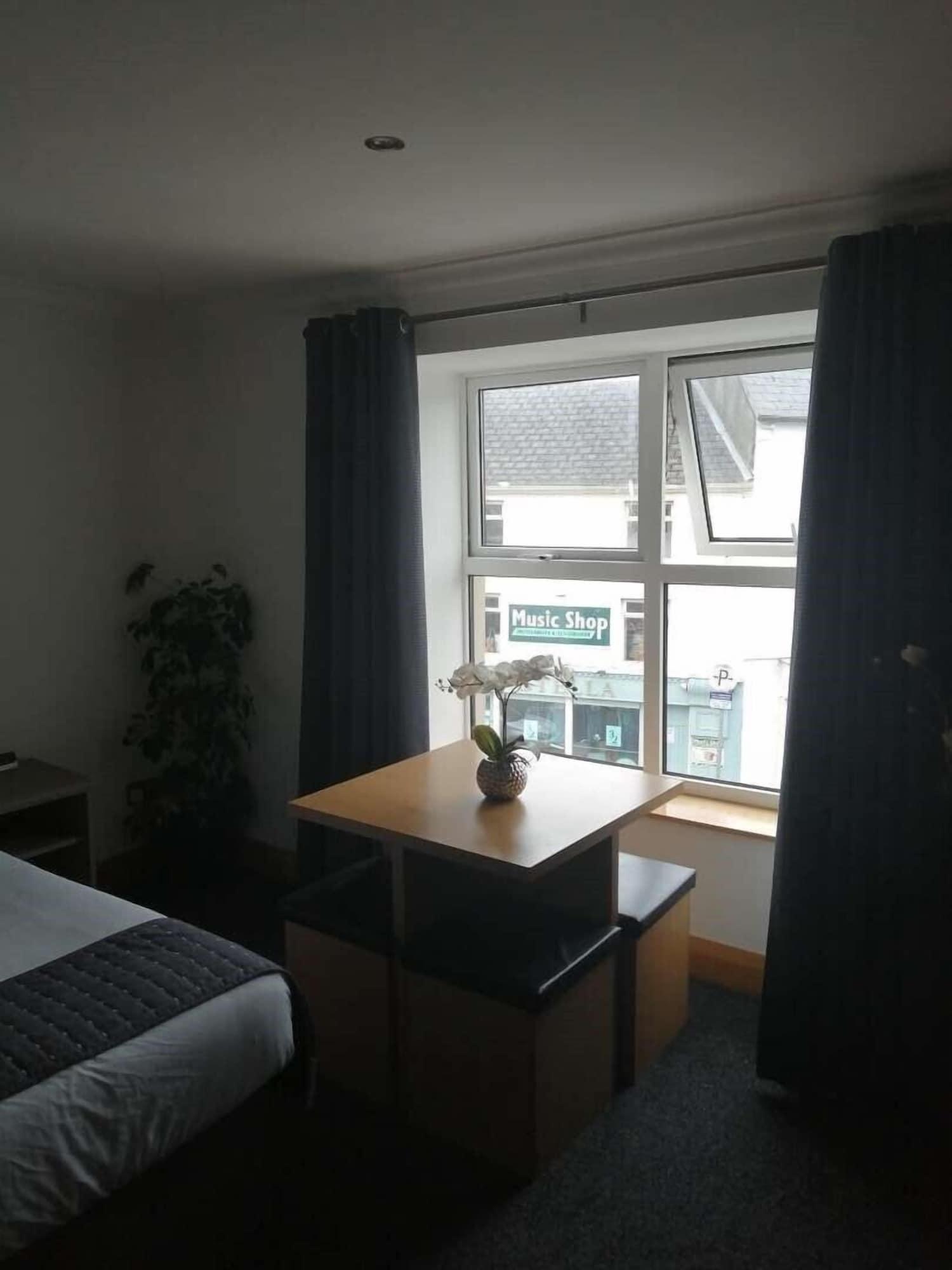 The Reveller Lodgings