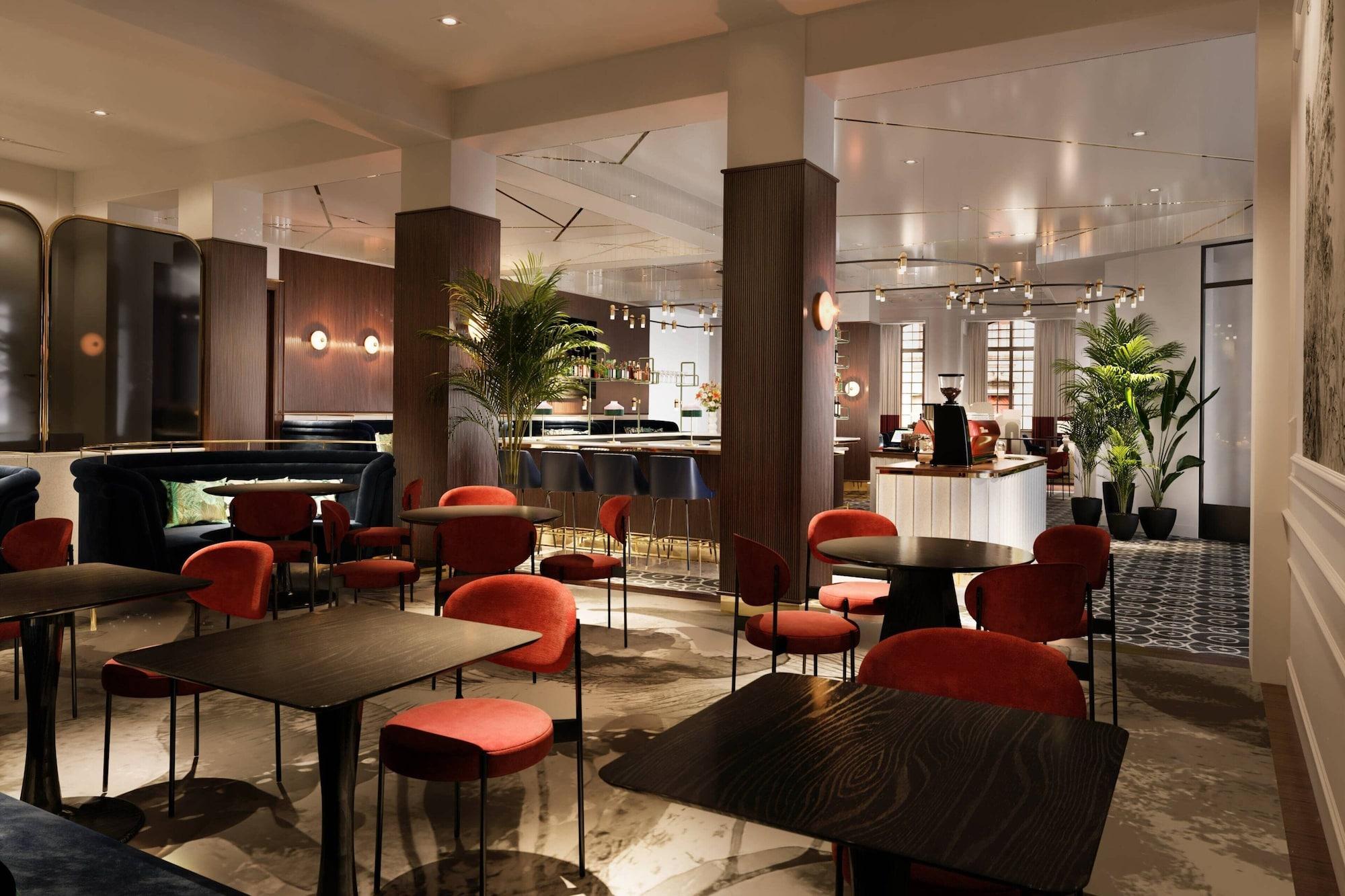 Sapphire House Antwerp, Autograph Collection by null