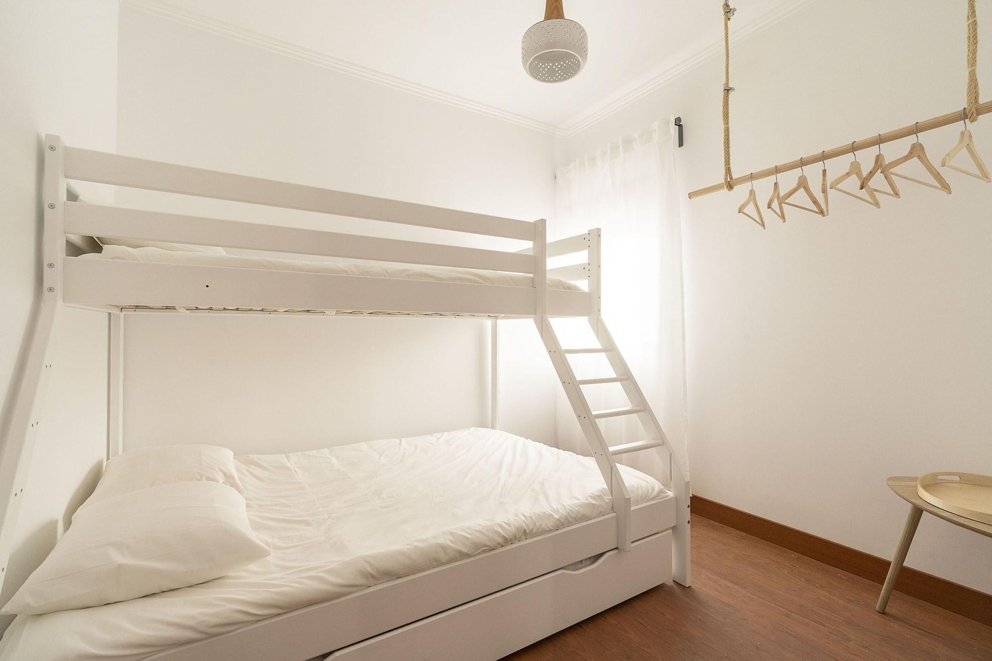 Ericeira Paradise House & Suites