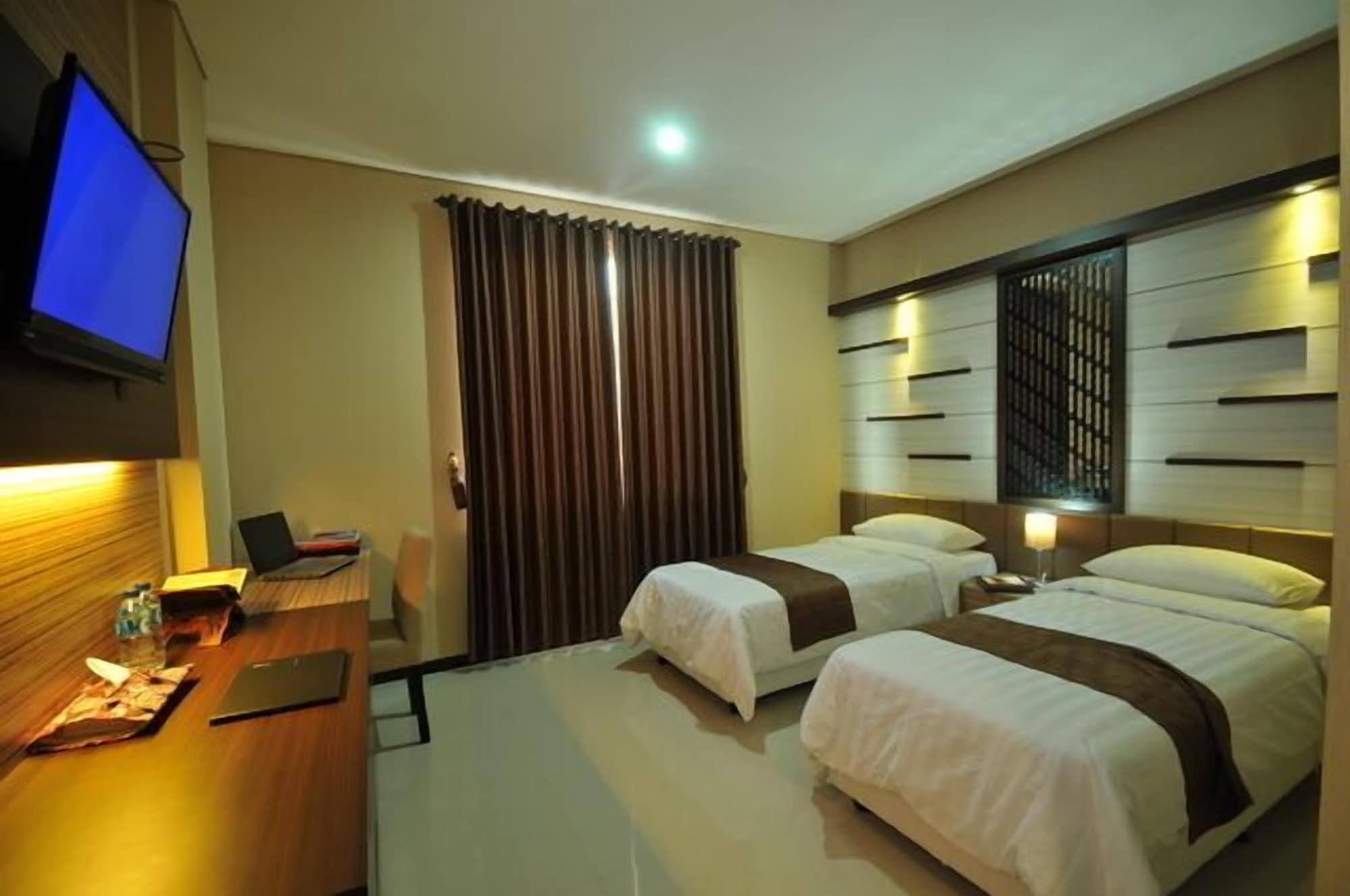 D'Madinah Residence Syariah Hotel Solo