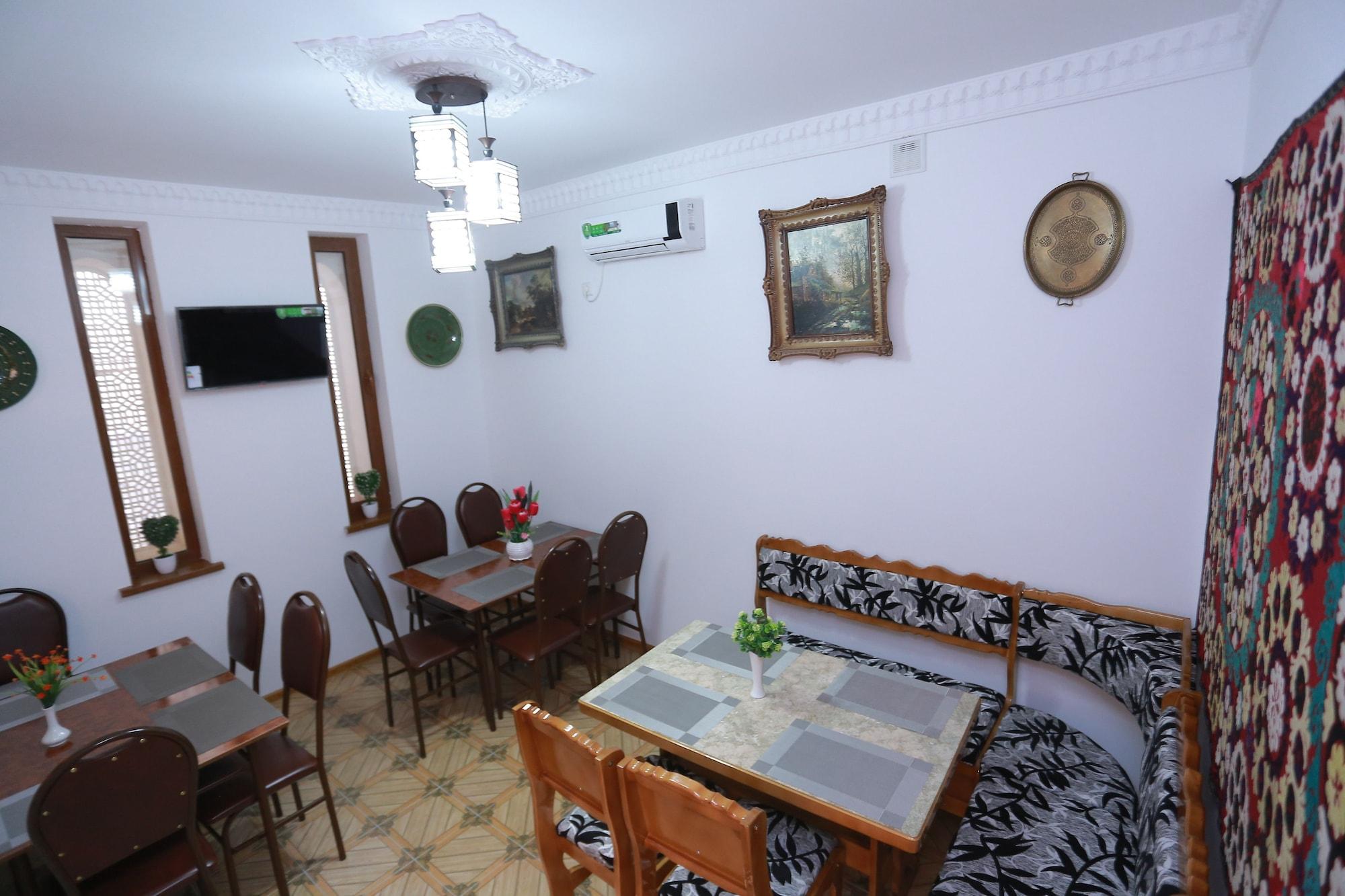Anis-Pari hotel