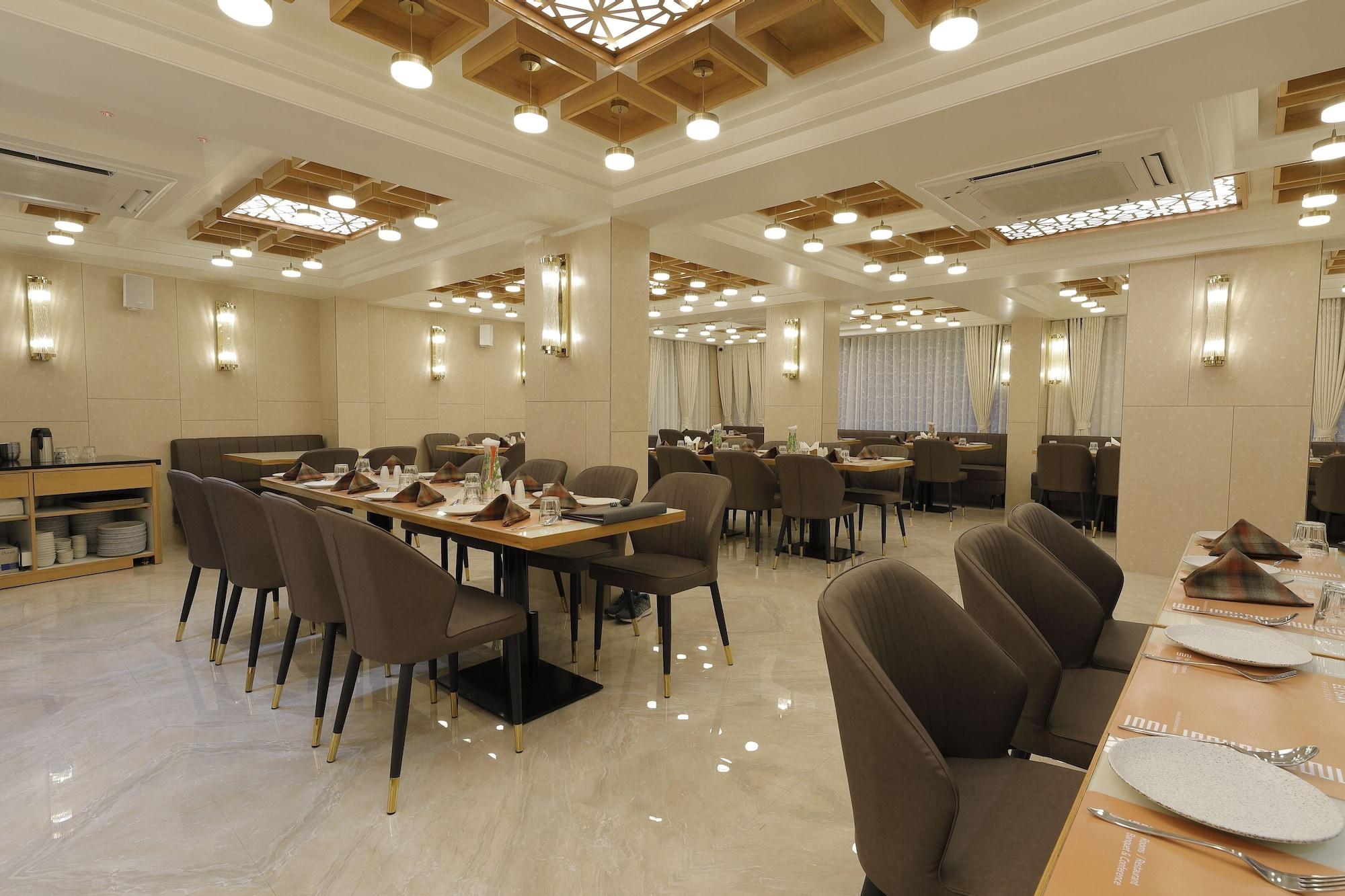 Hotel Elysian Residency