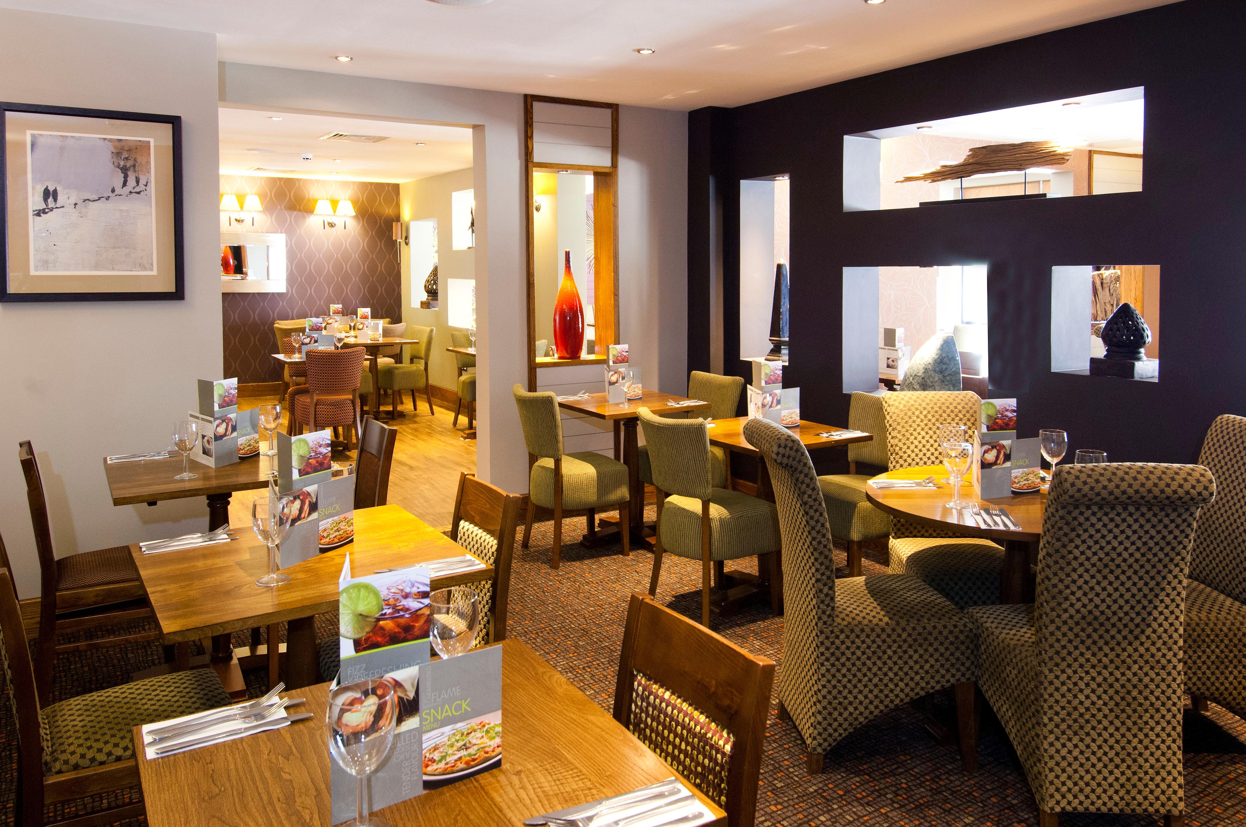 Premier Inn Bristol Cribbs Causeway - M5 J17