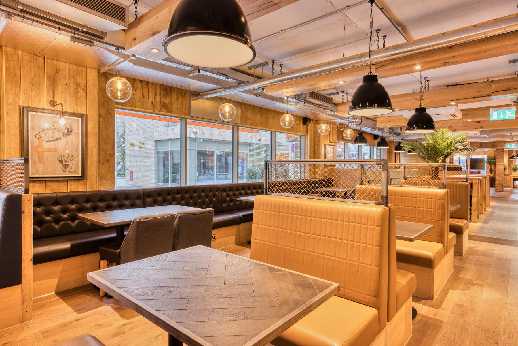 Premier Inn London Southwark (Southwark Station)