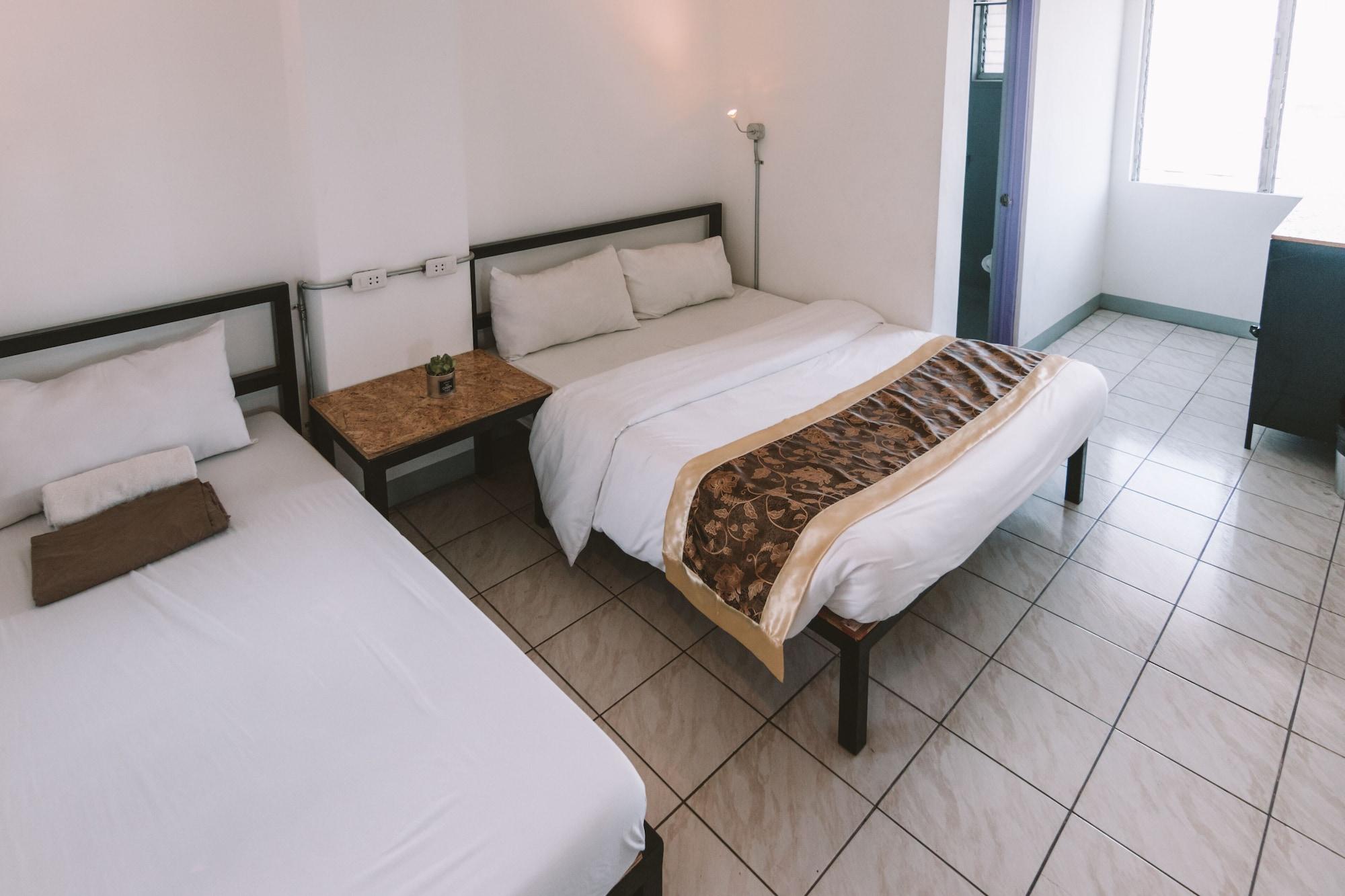 Mad Monkey Cebu City by null