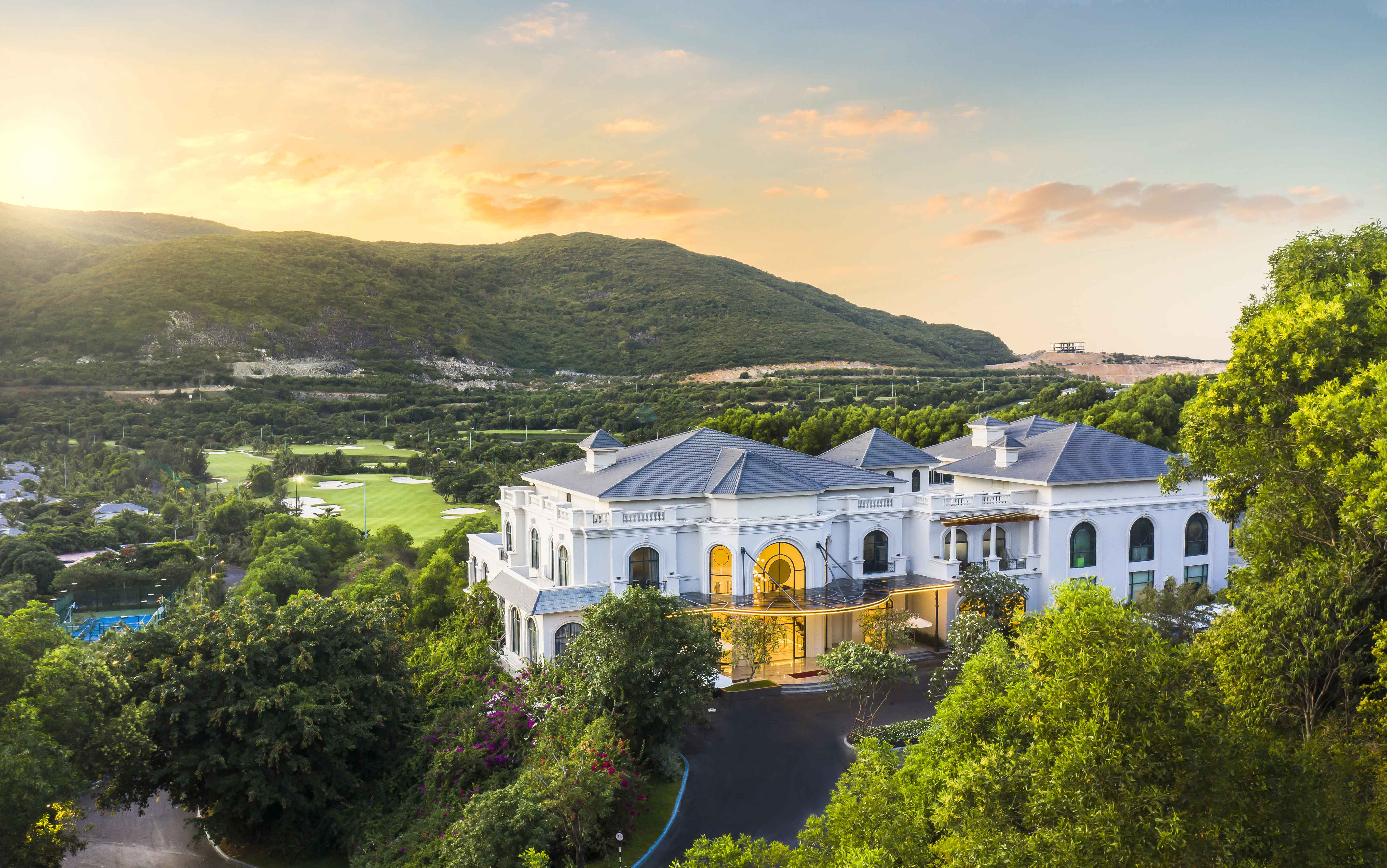 Vinpearl Discovery Golflink Nha Trang - photo