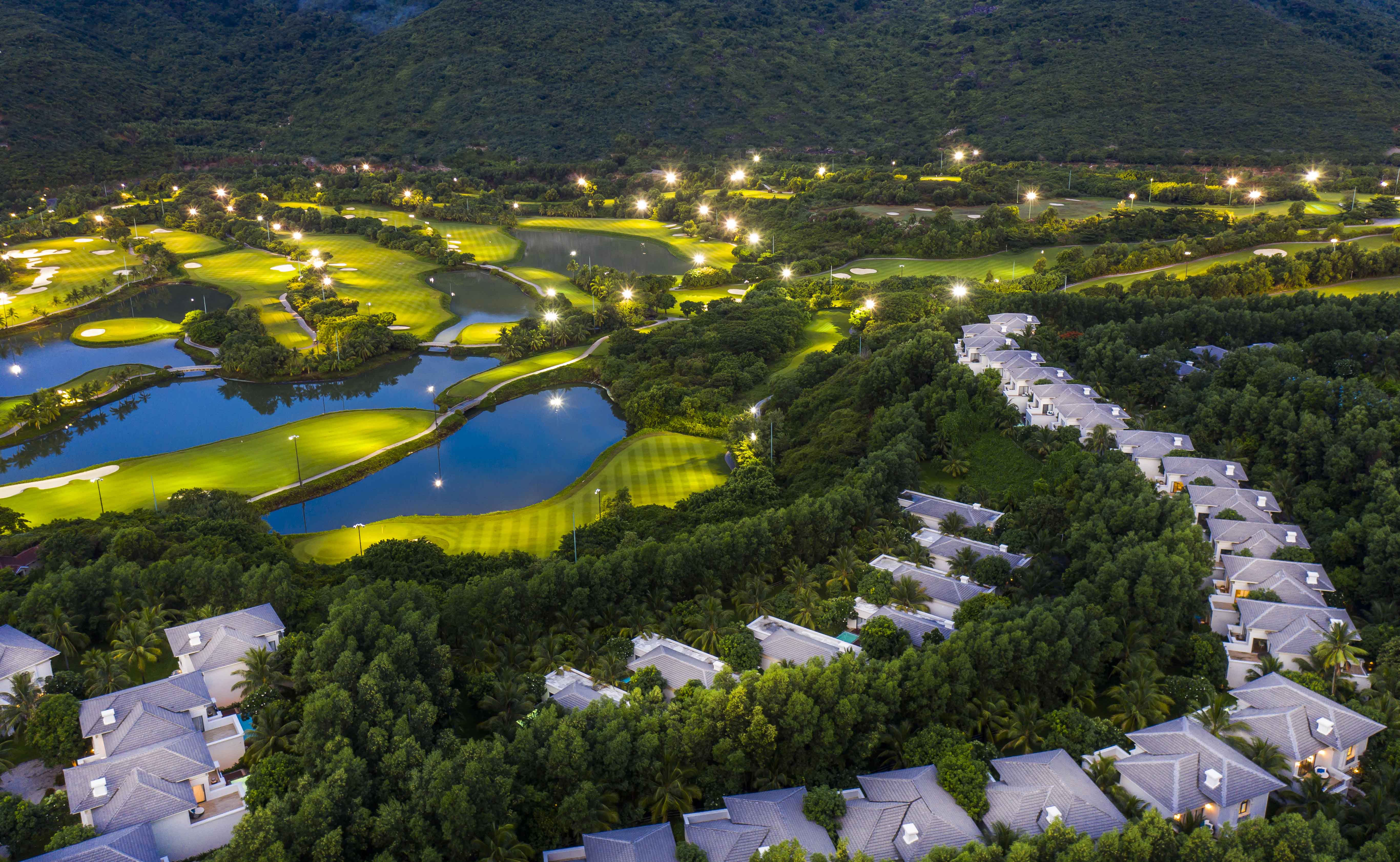 Vinpearl Discovery Golflink Nha Trang - photo
