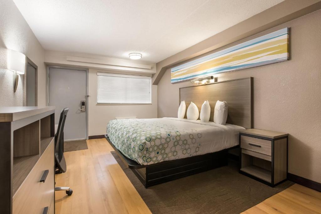 HomeTowne Studios Princeton – Ewing/ Lawrenceville