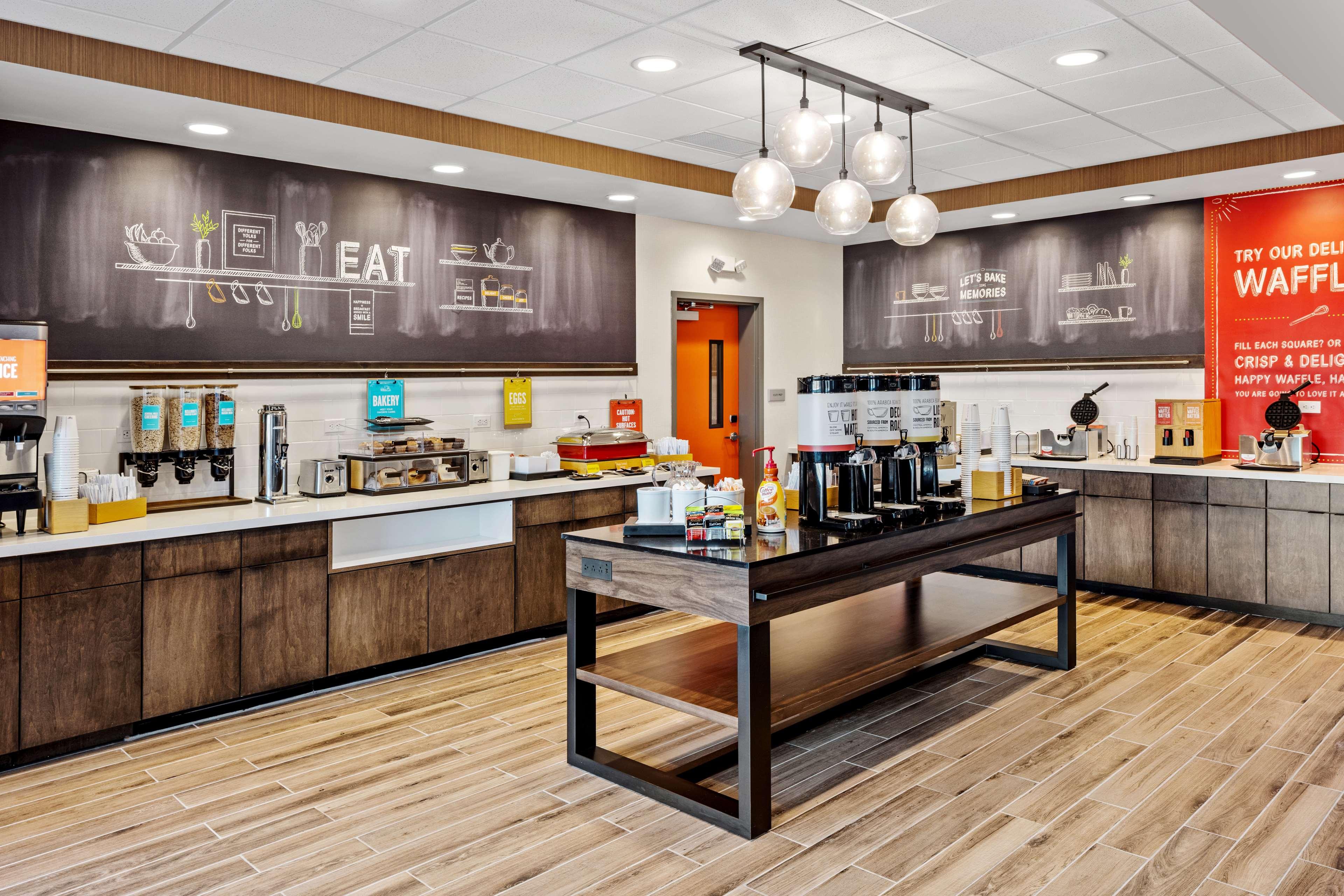 Hampton Inn & Suites Cincinnati West