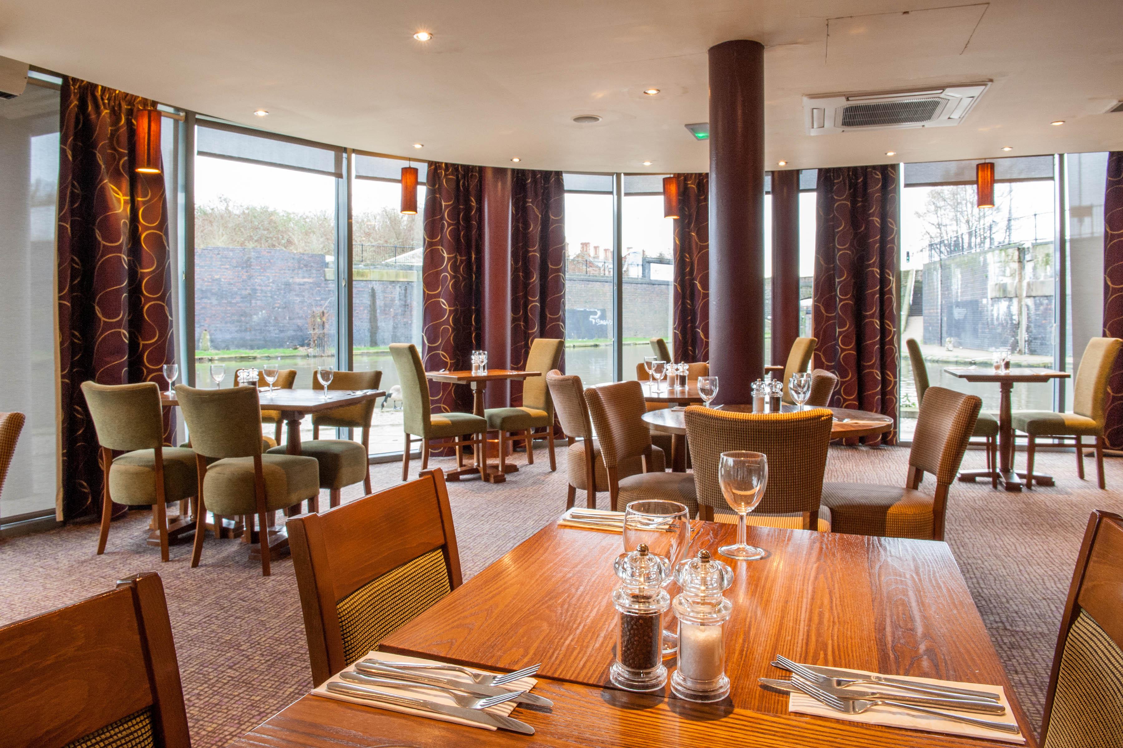 Premier Inn Nottingham Arena (London Road)