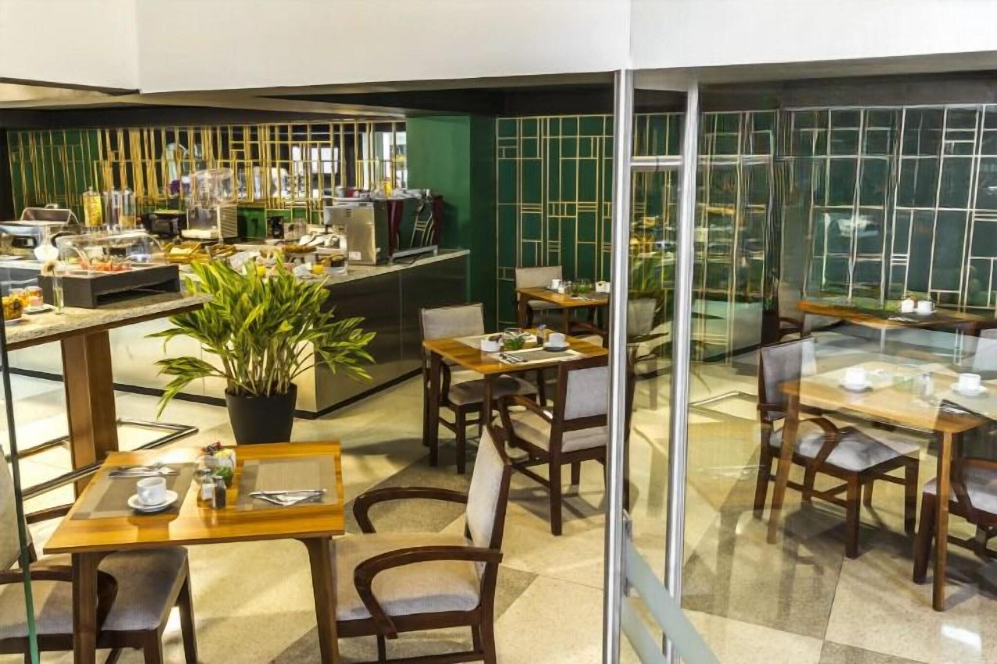 Urban Green Hotel & Suites