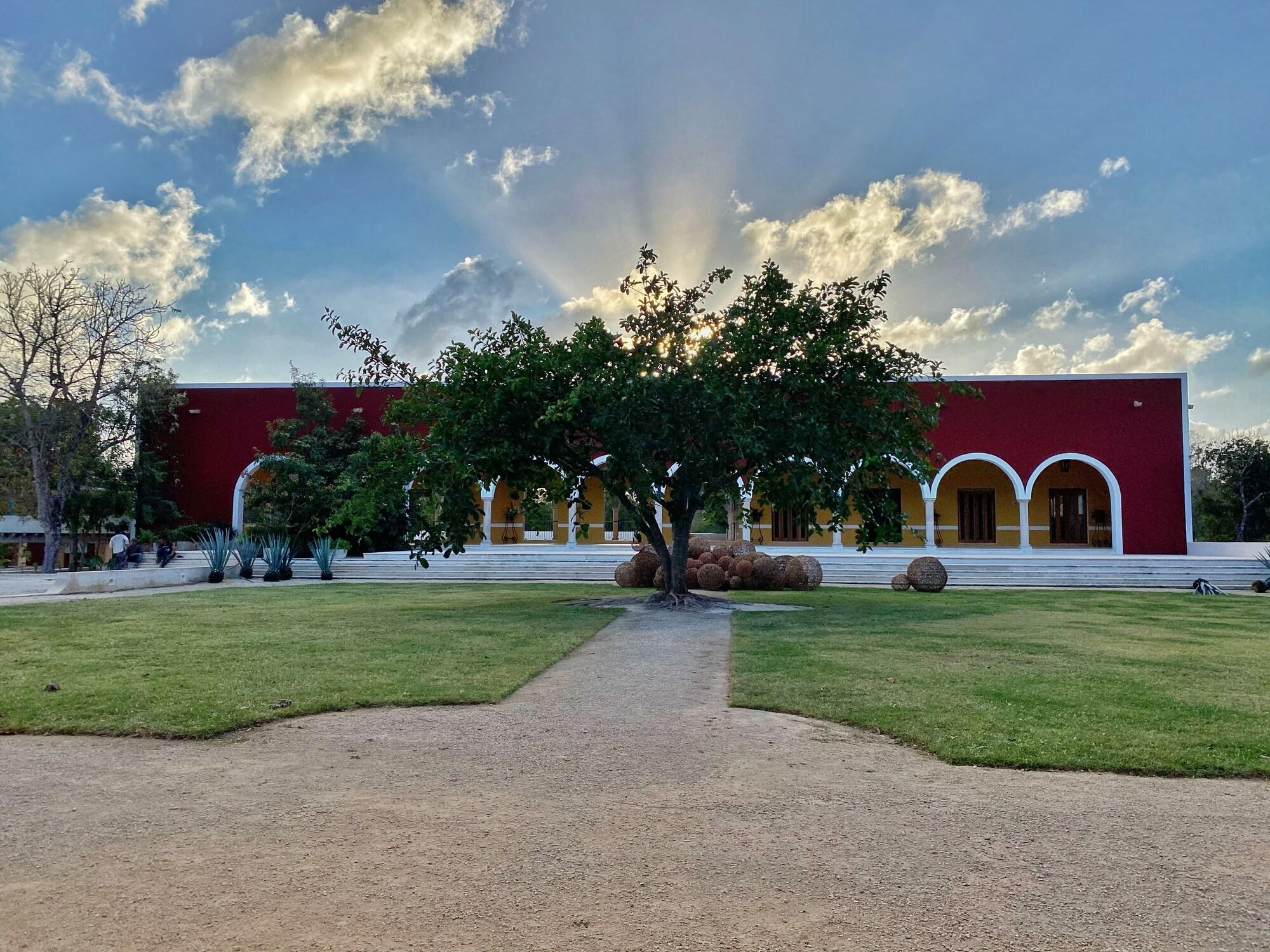 Wakax Hacienda - Cenote & Boutique Hotel