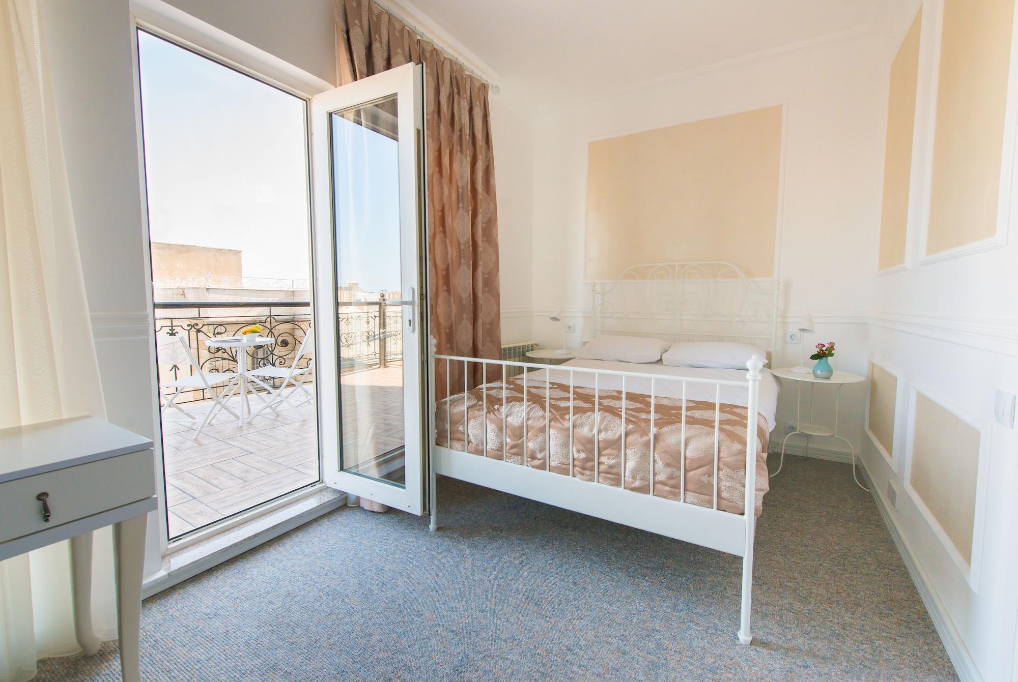 Two Seasons Boutique Hotel