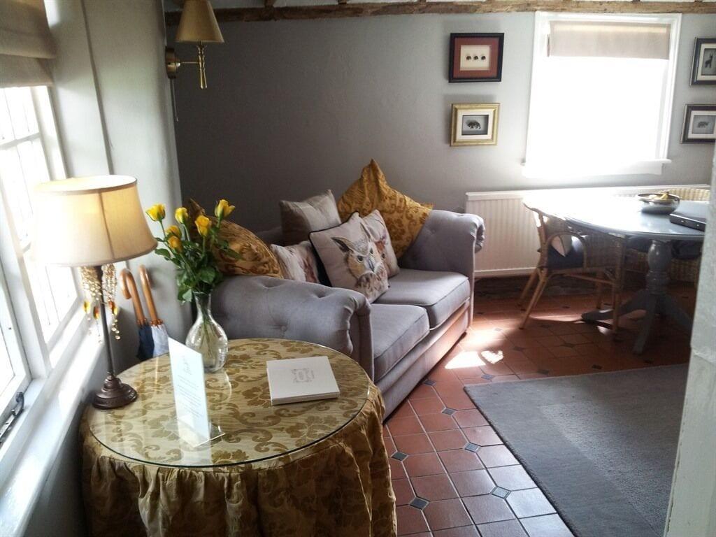 The Jasmine Room