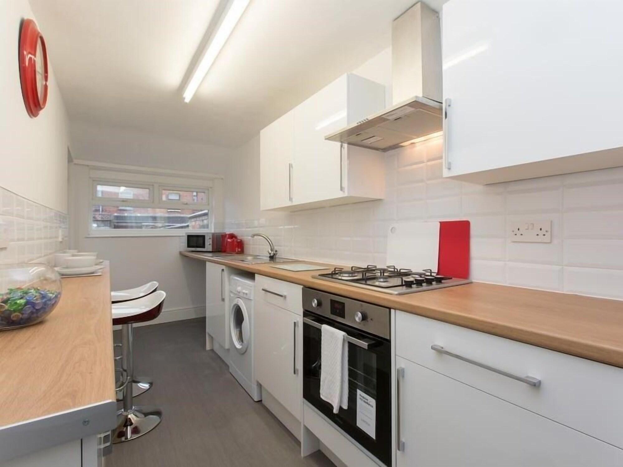 Townhouse @166 Ruskin Rd
