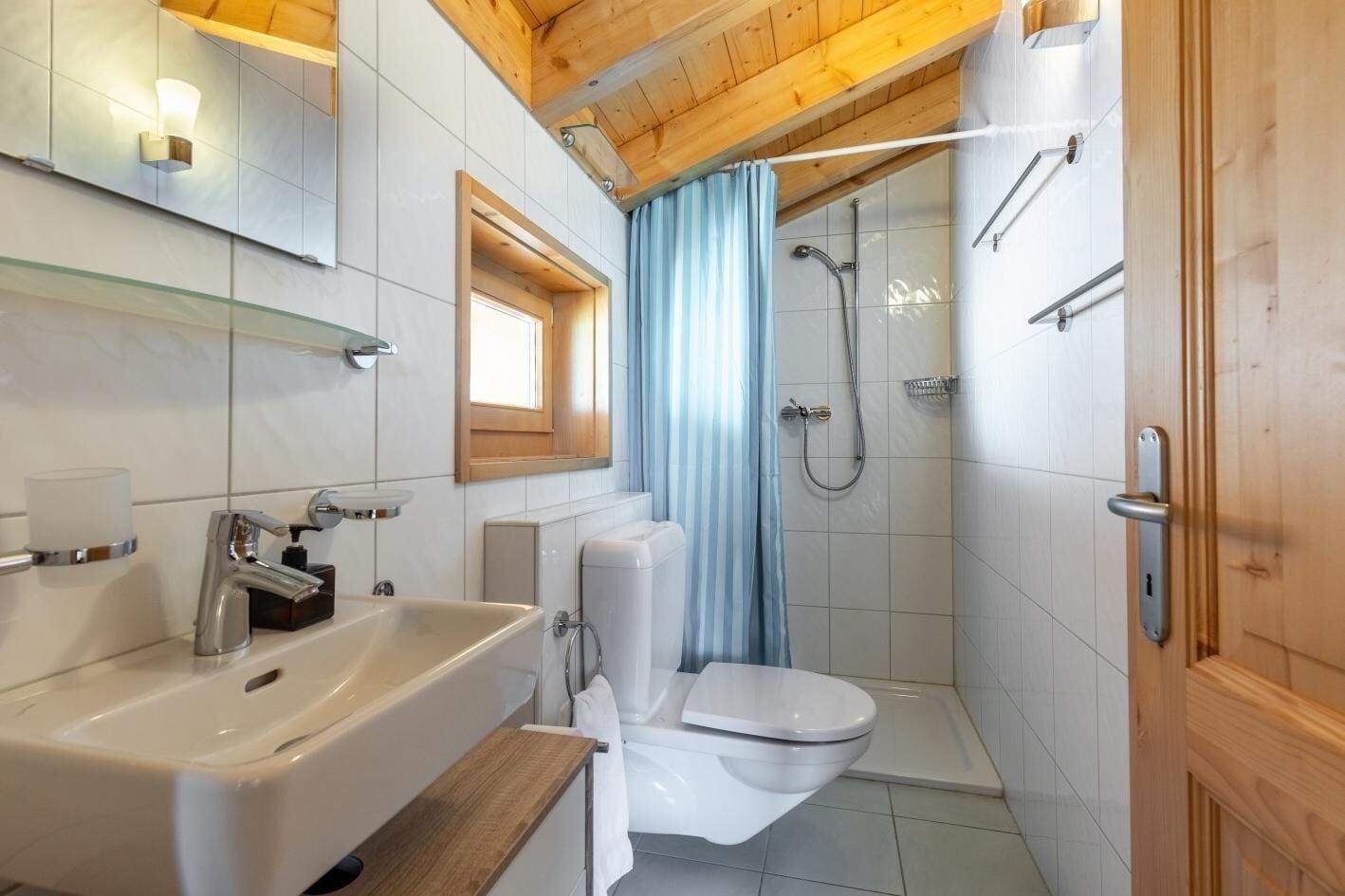 Chalet Belle Roche Recently Renovated Jacuzzi