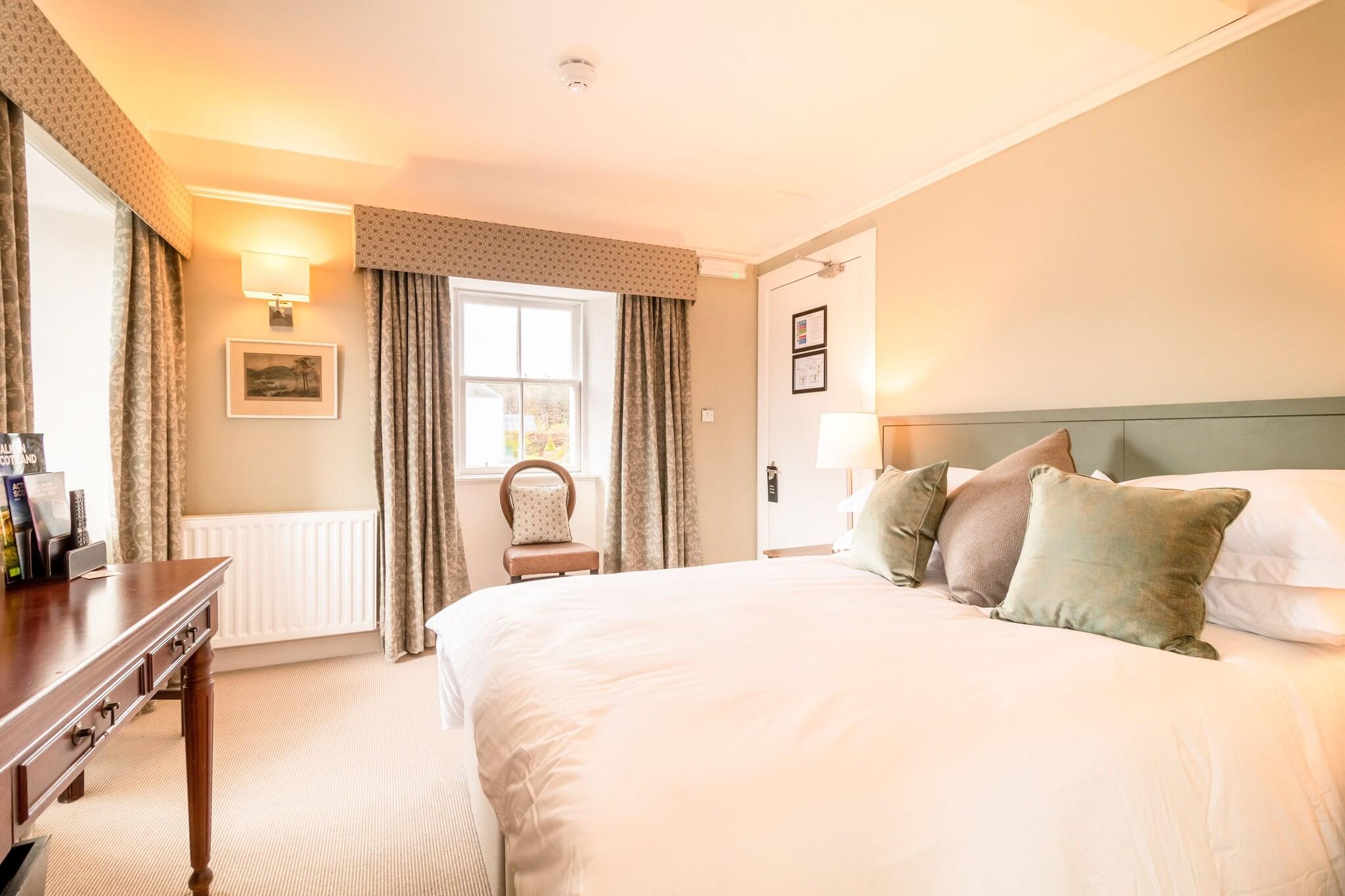 Black Bull Gartmore by null