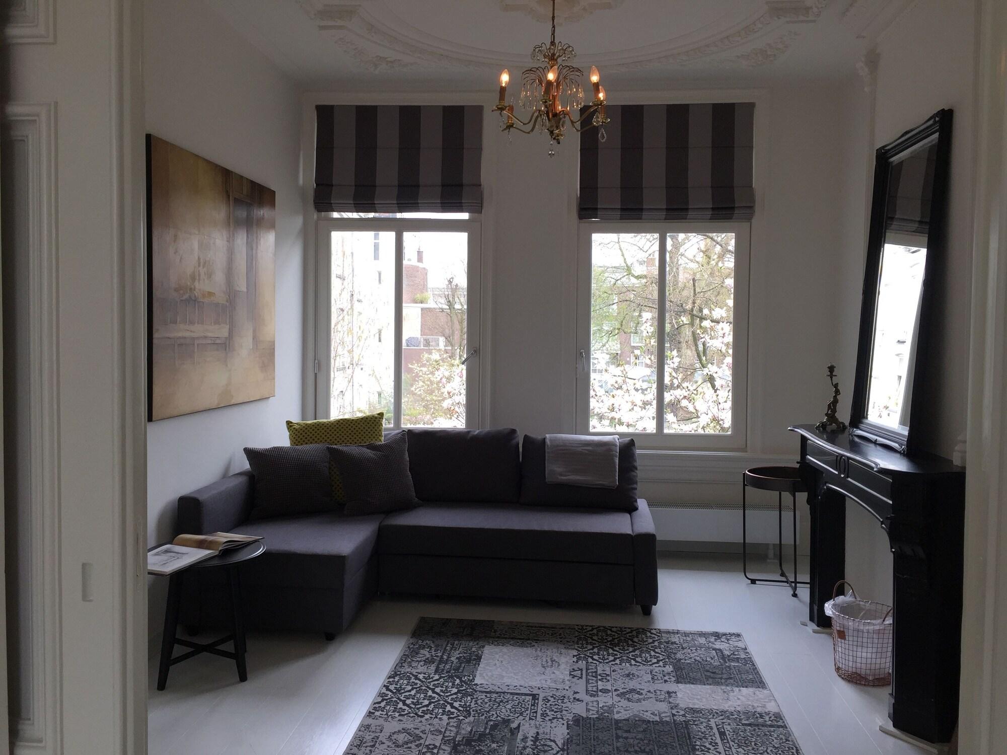 Nine-T-Teen Bed & Breakfast by null