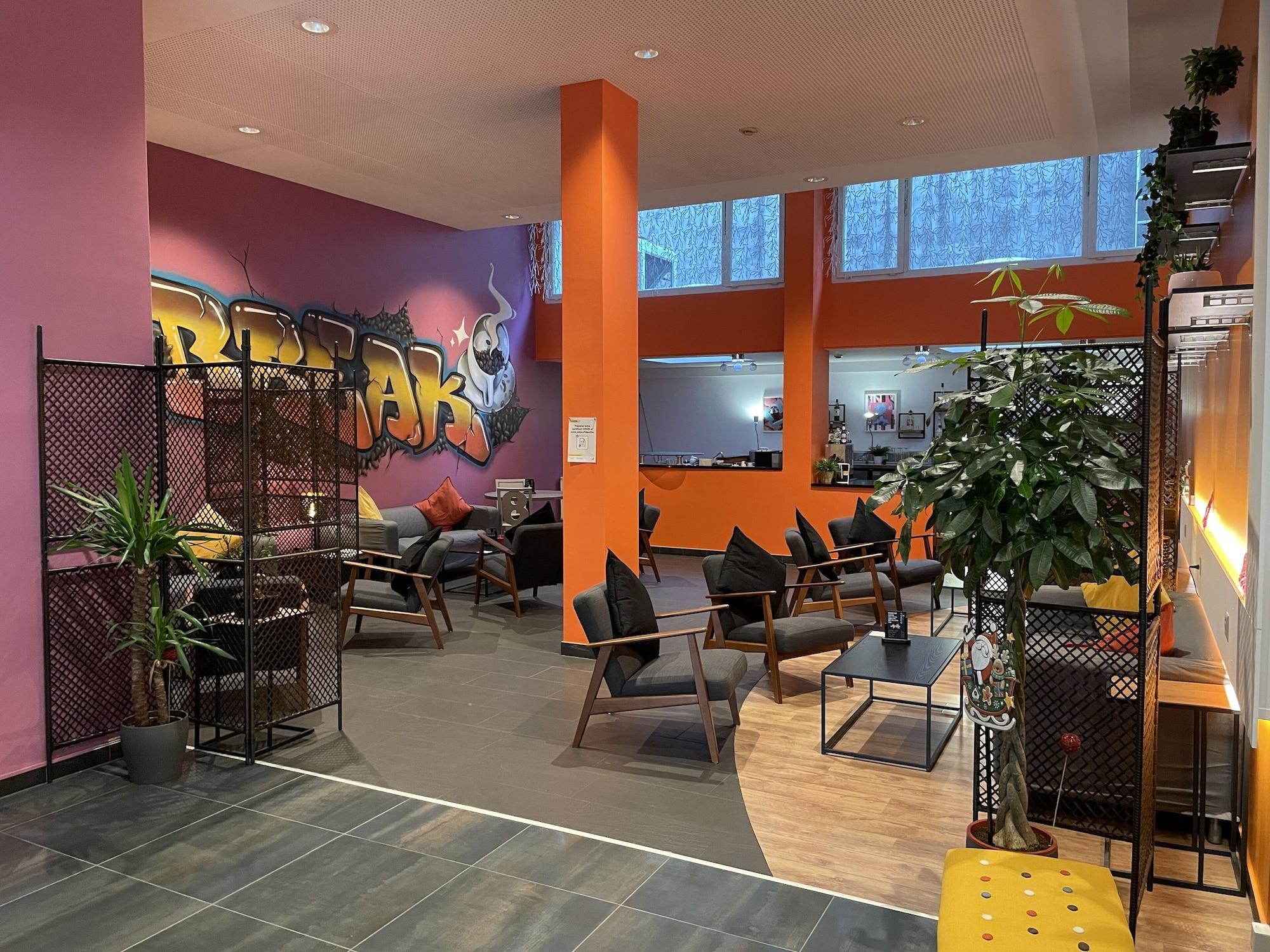 Neuchatel City Hotel