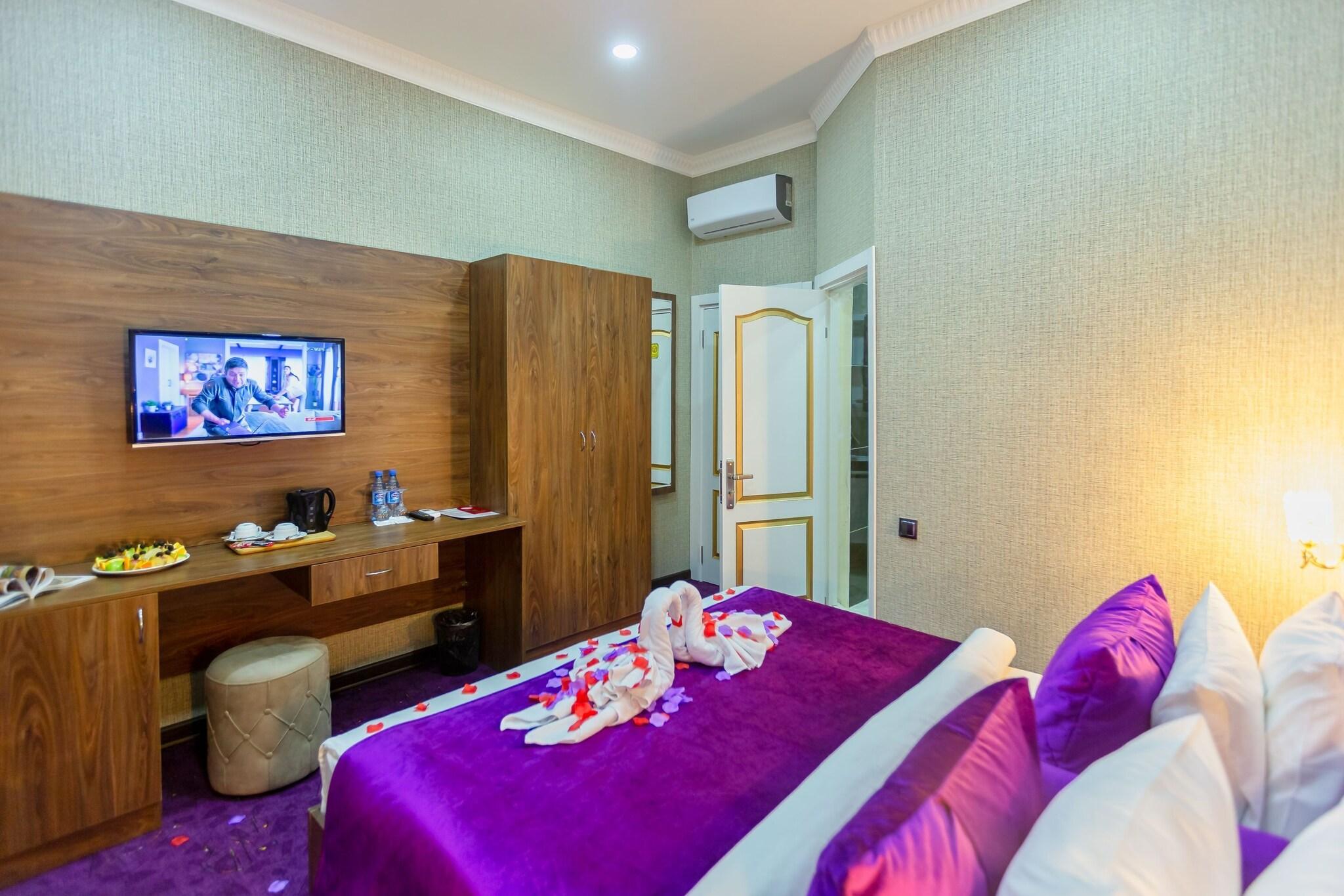 Center Hotel Baku