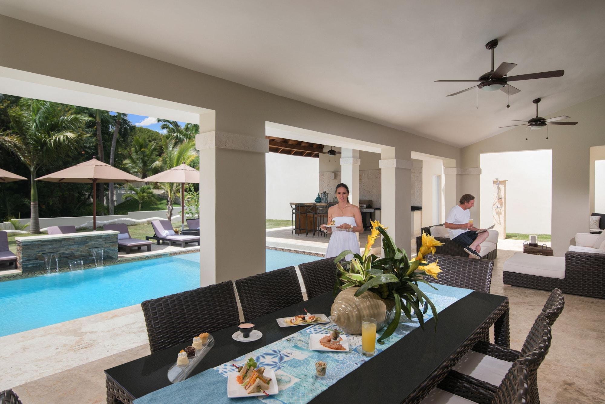 Crown Villas 4 bdrm