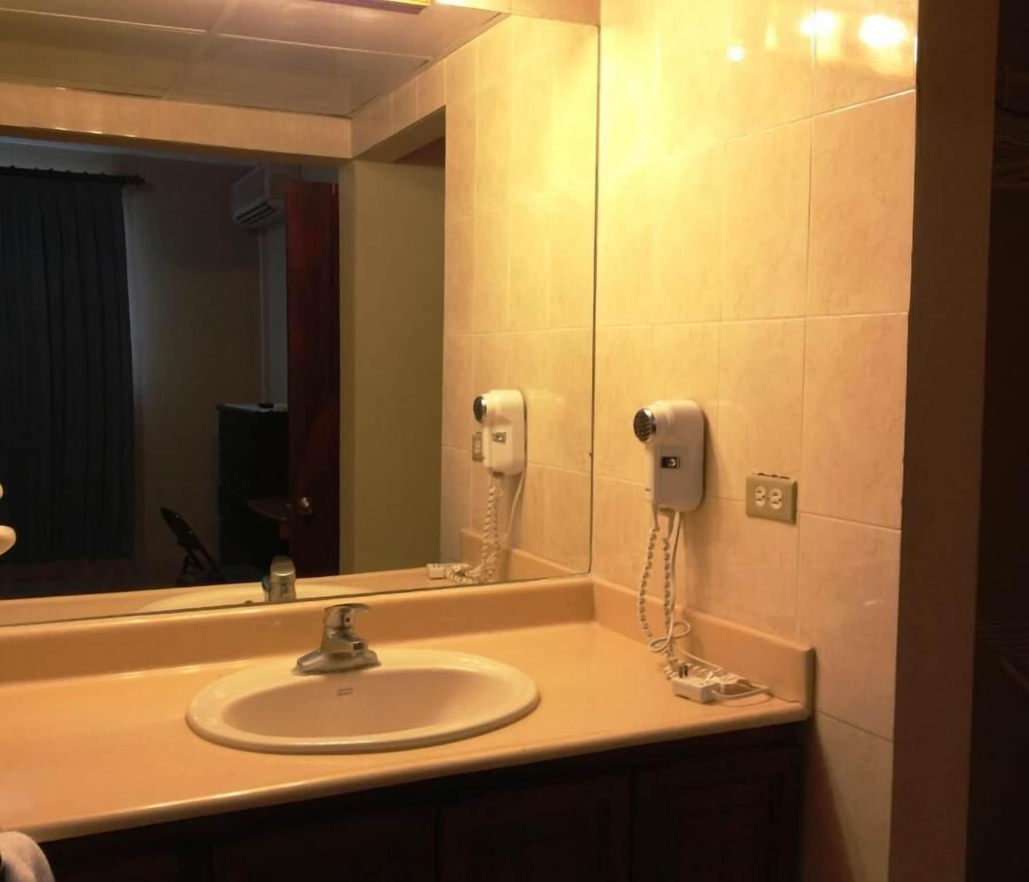 Apartahotel Alvear by null