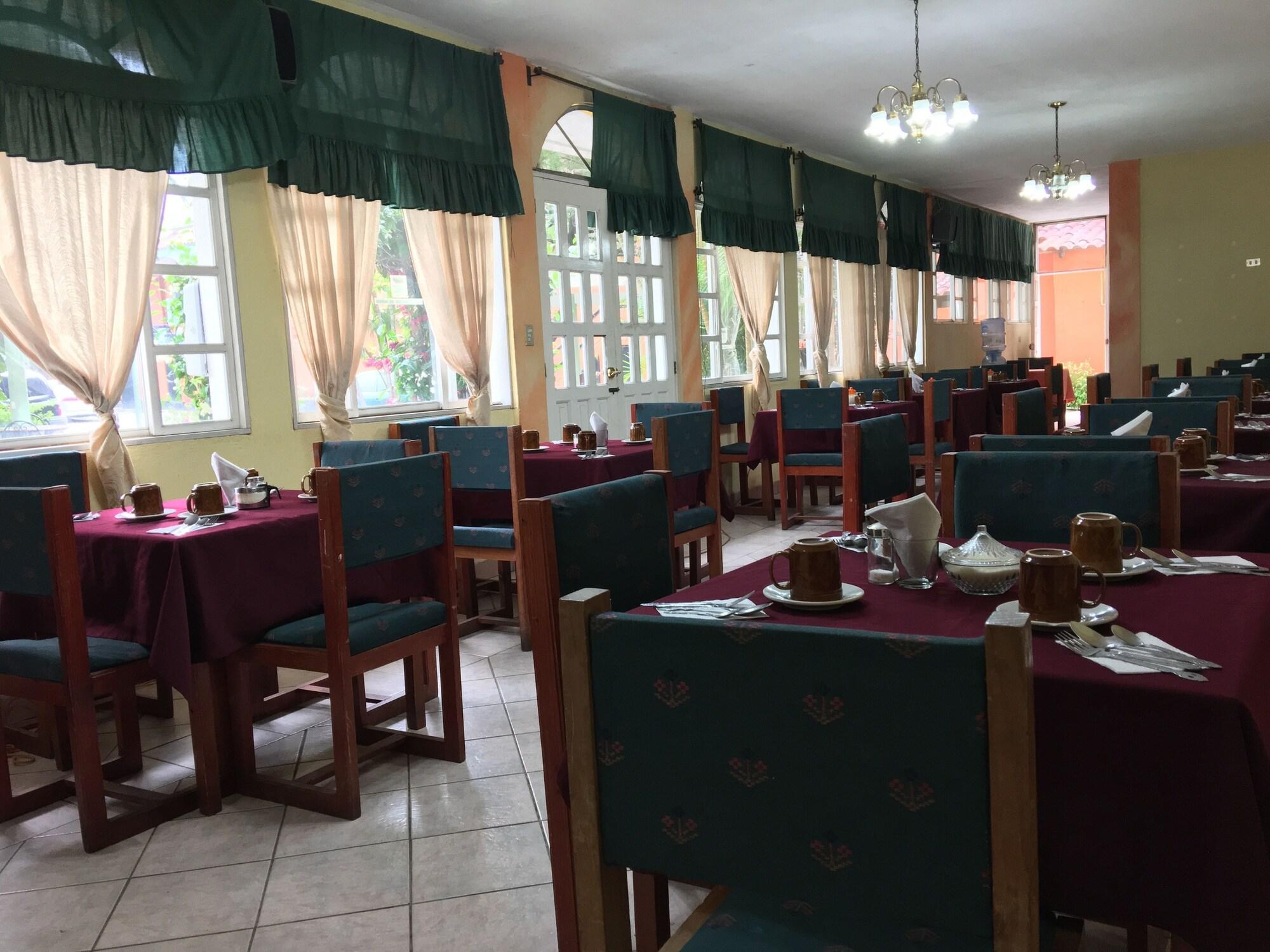 Grand Hotel Panajachel