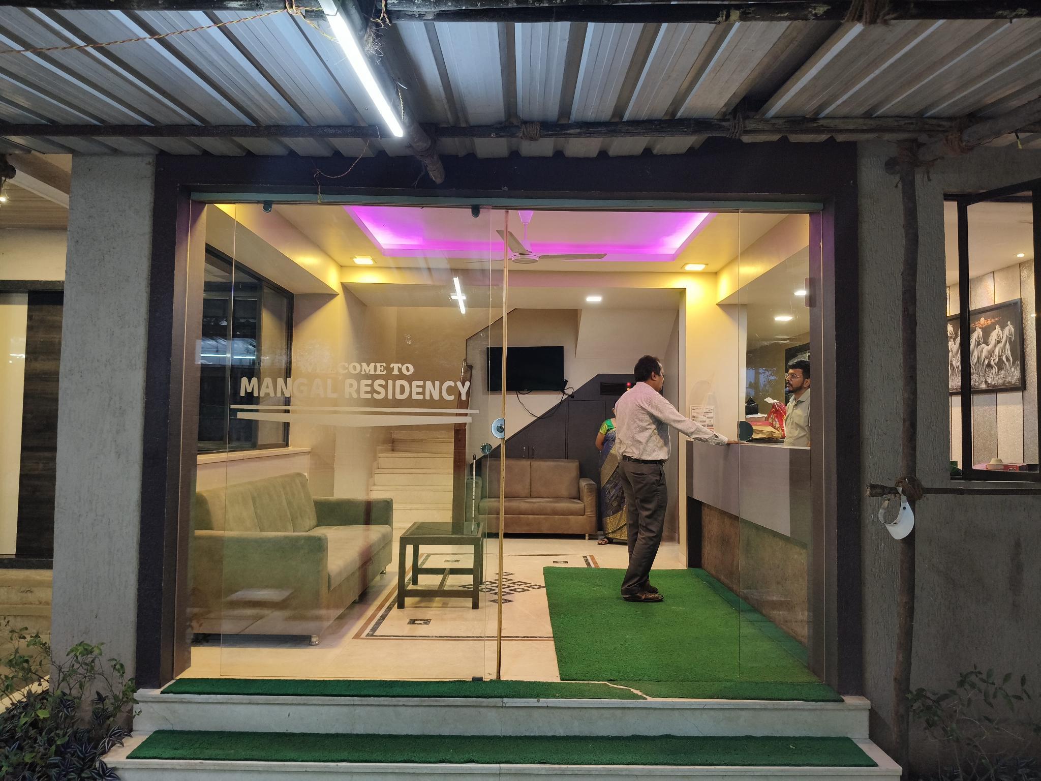 Hotel Mangal Residency