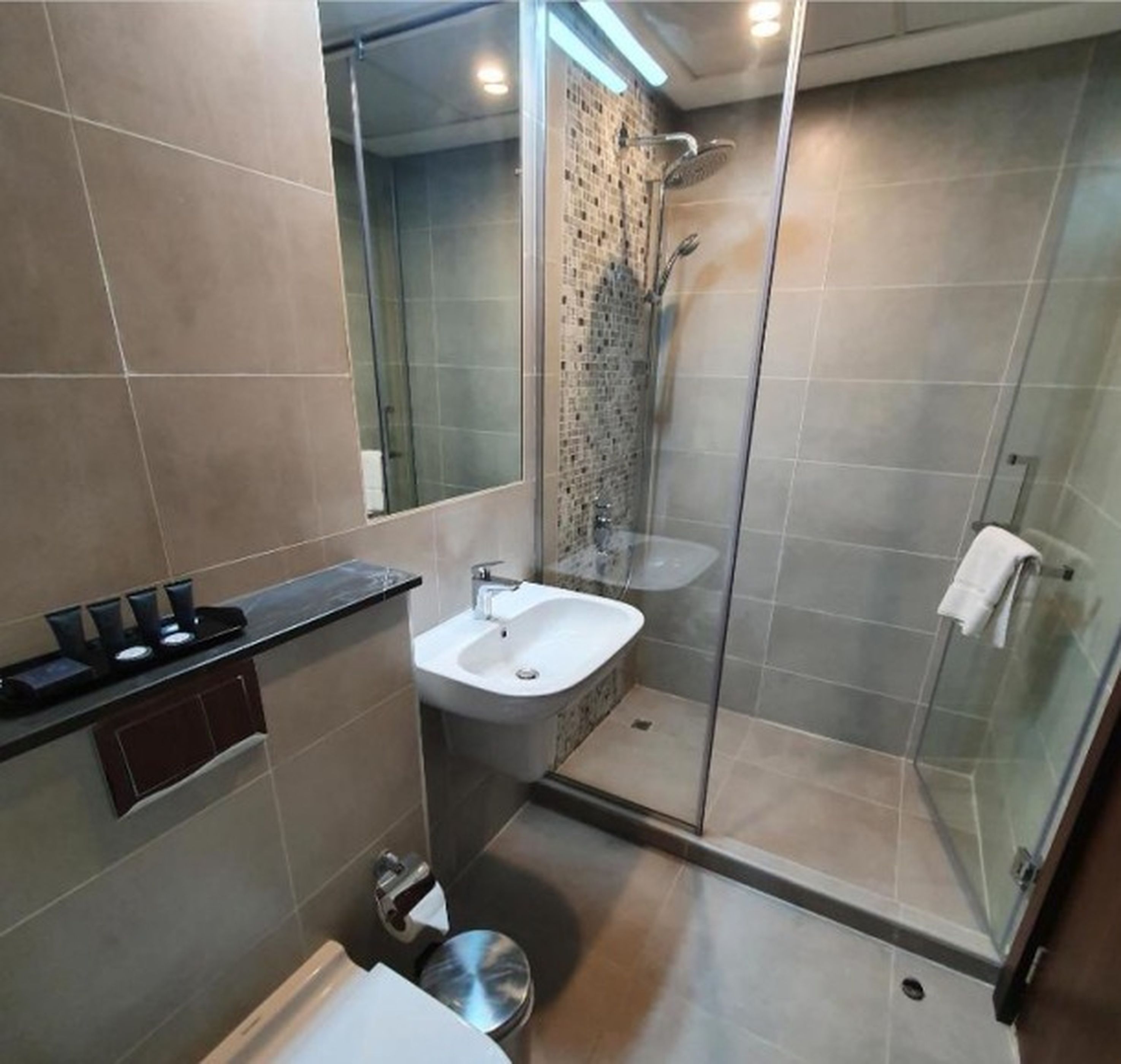 Sunday Luxury Downtown Adliya Formerly Jewel