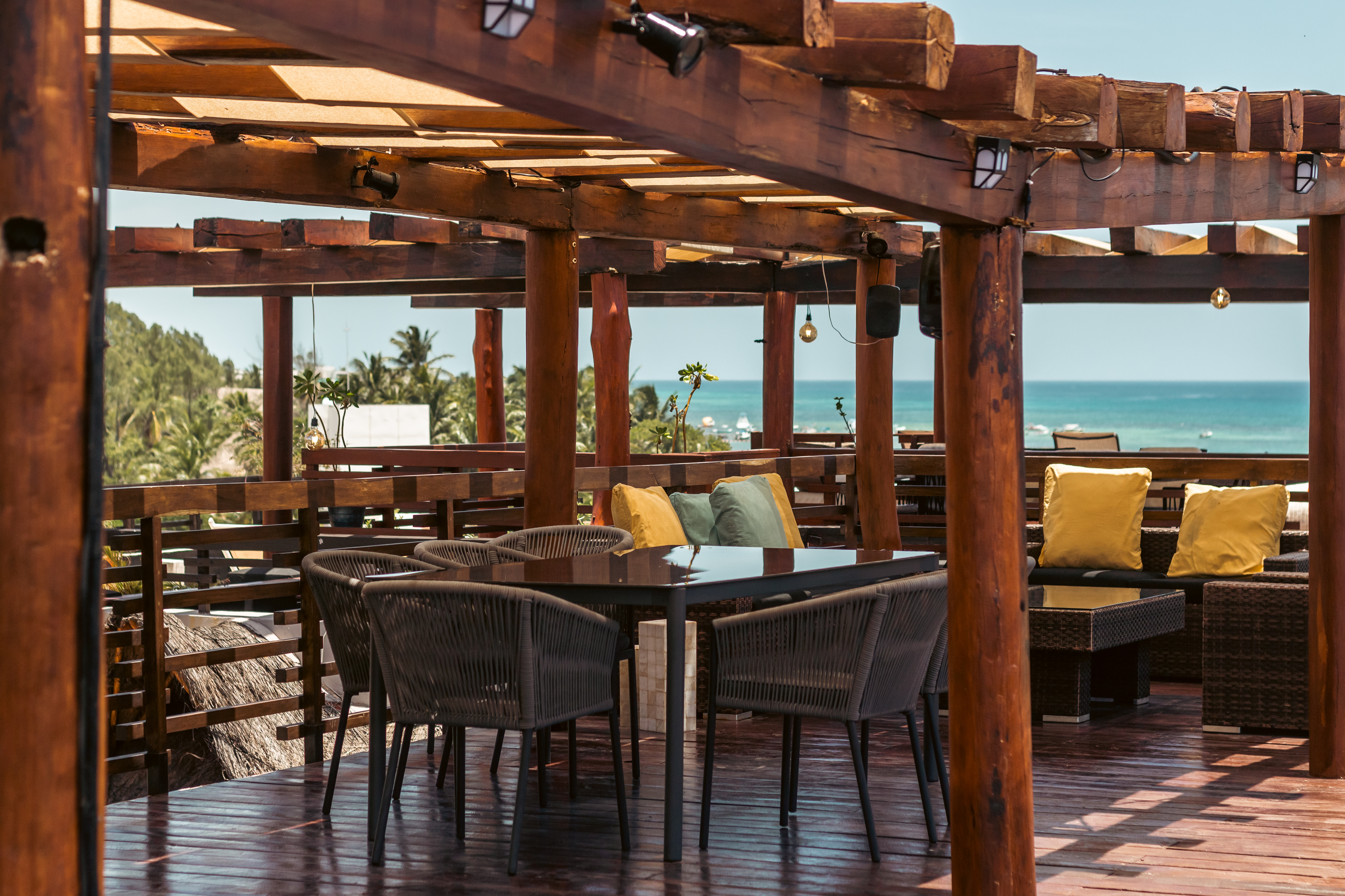 Aldea Thai Downtown Oceanview Residences