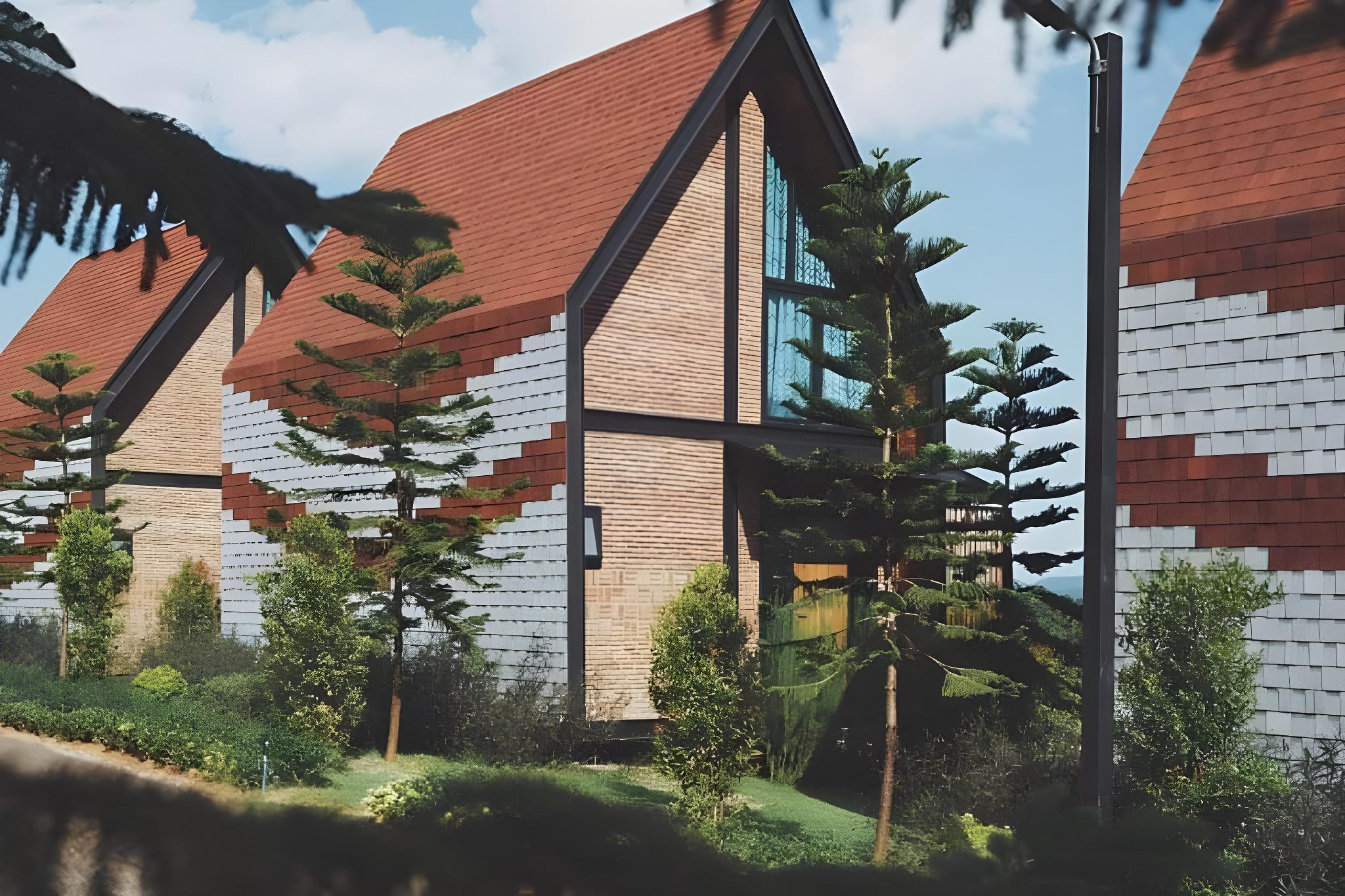 Exterior & Views