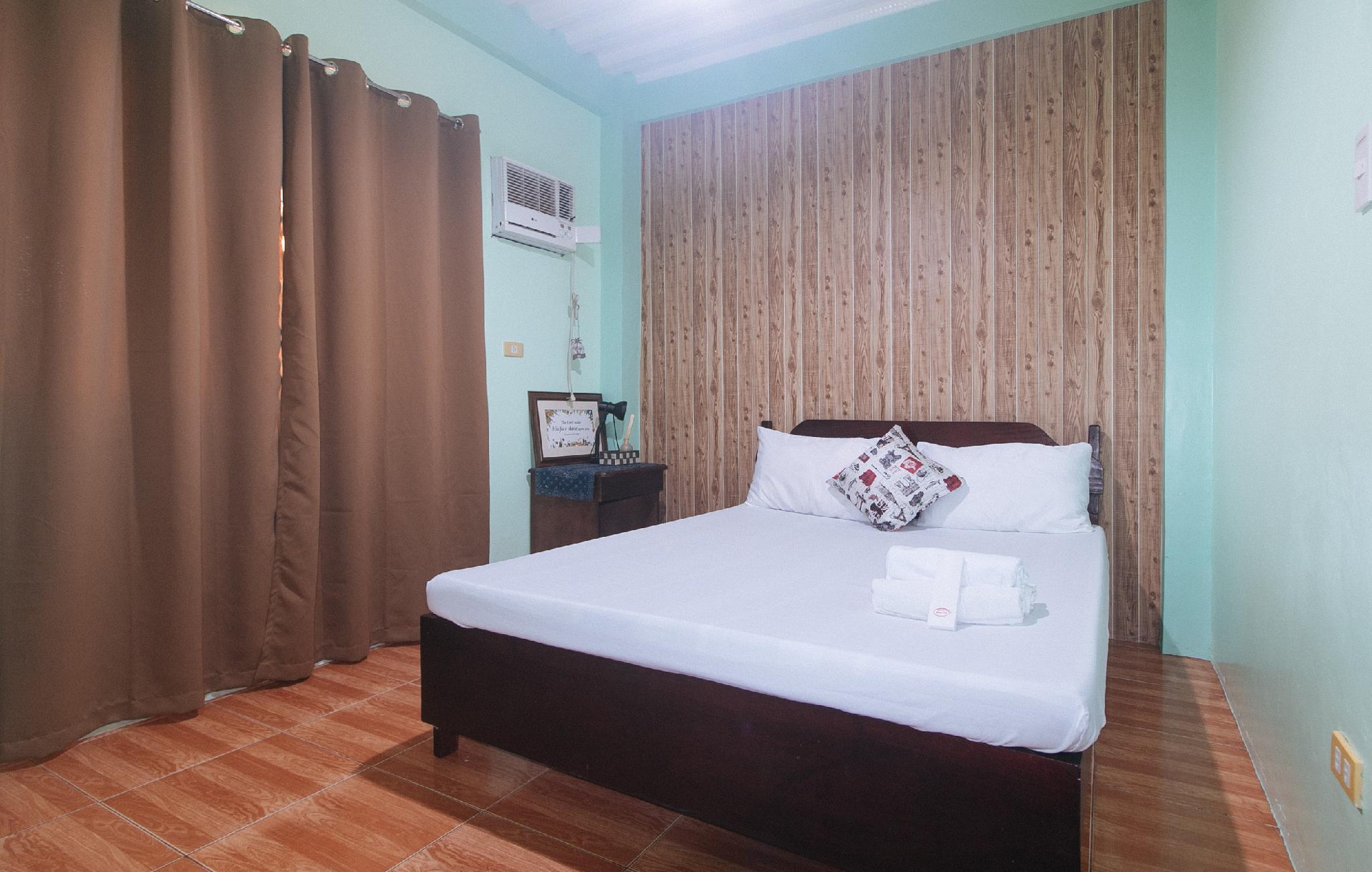 Bedroom 2, En Gedi Beach Resort, Iba