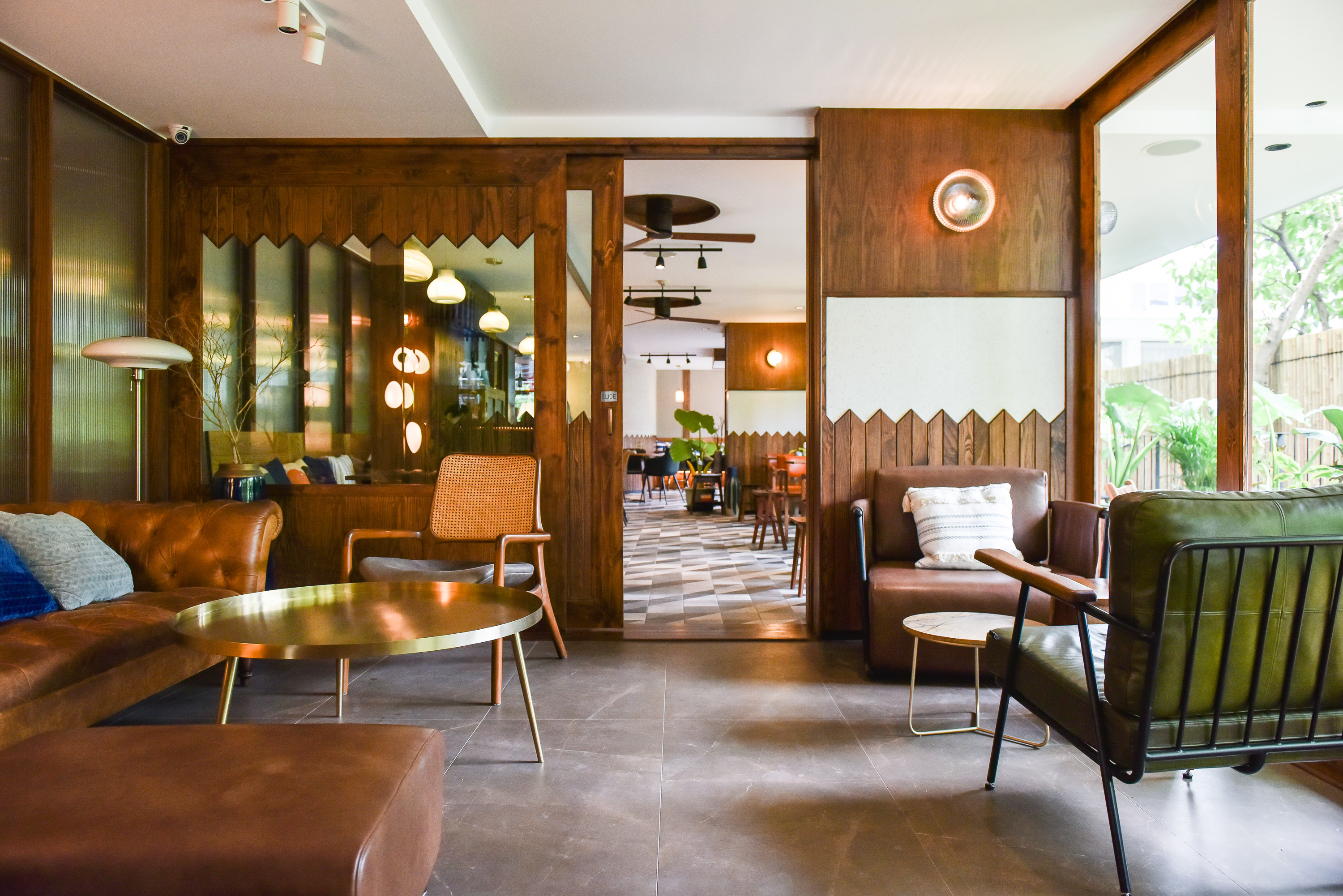 Karaarom Hotel