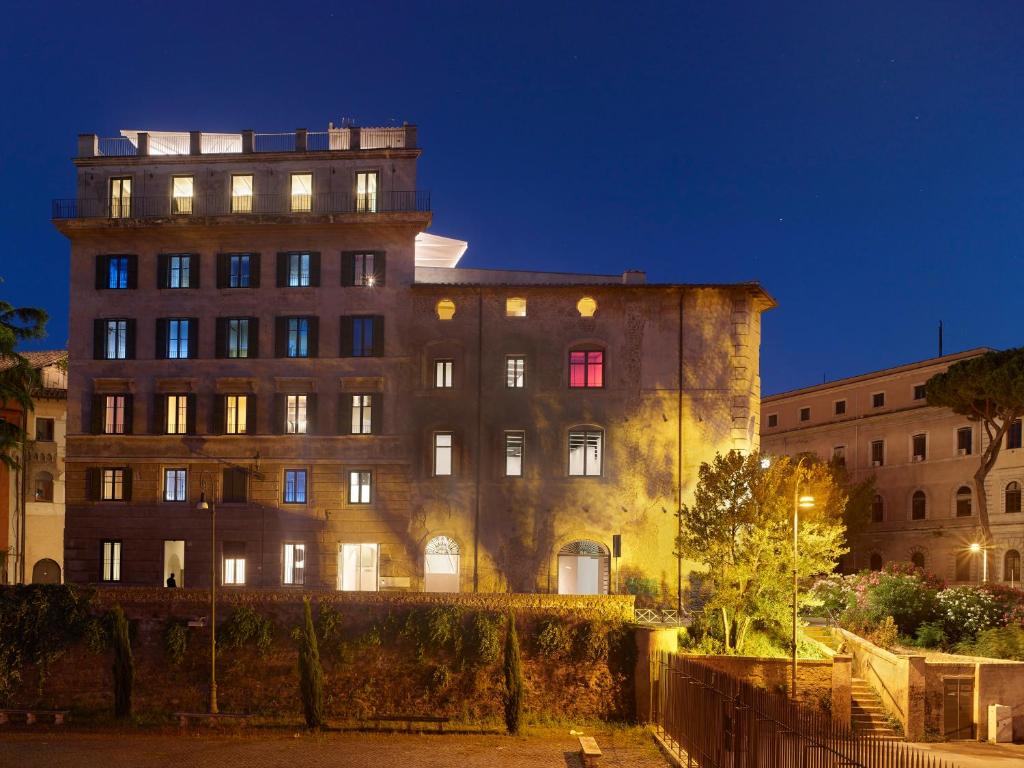 Rhinoceros Roma by null