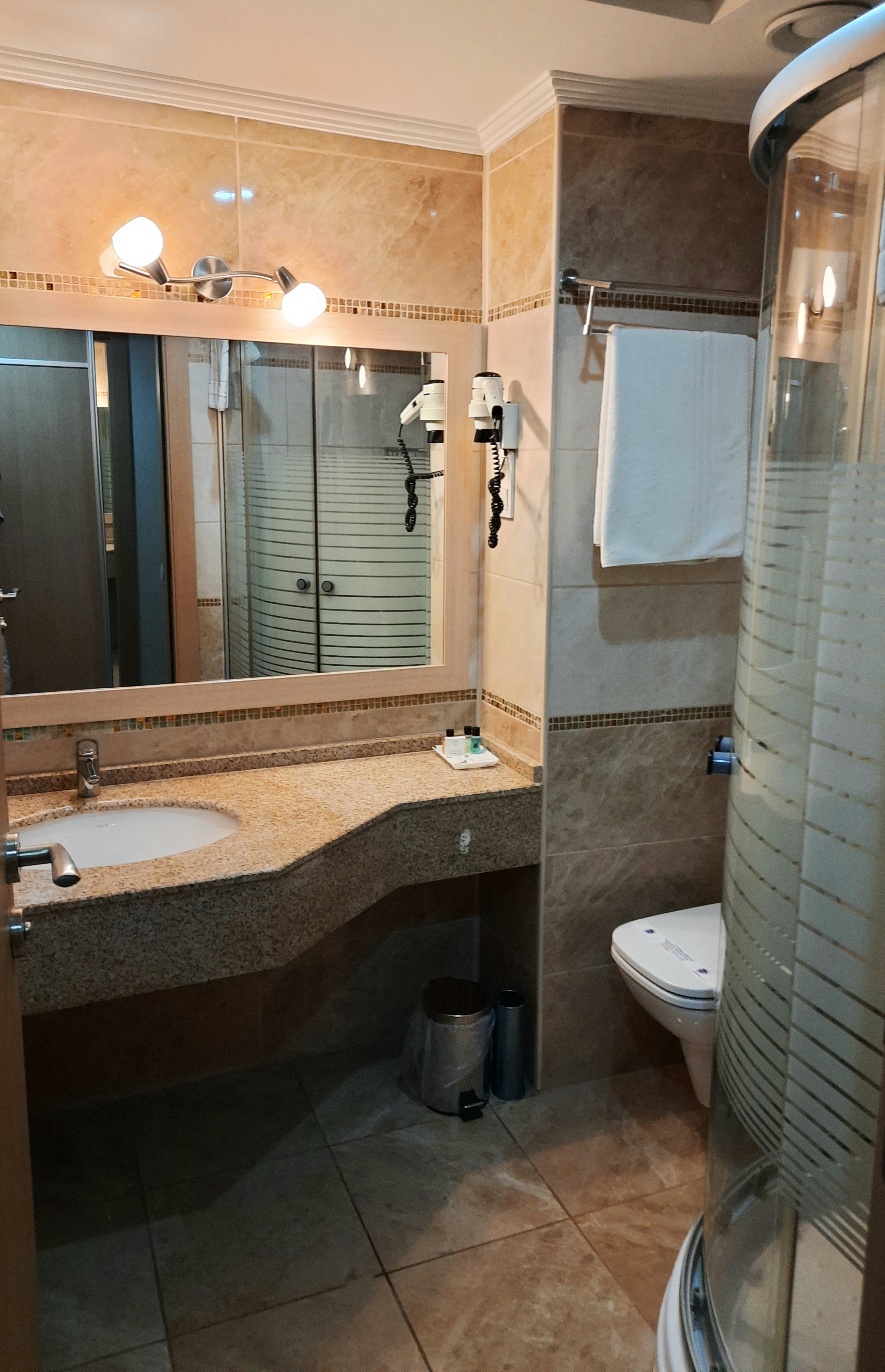 Nadir Business Otel