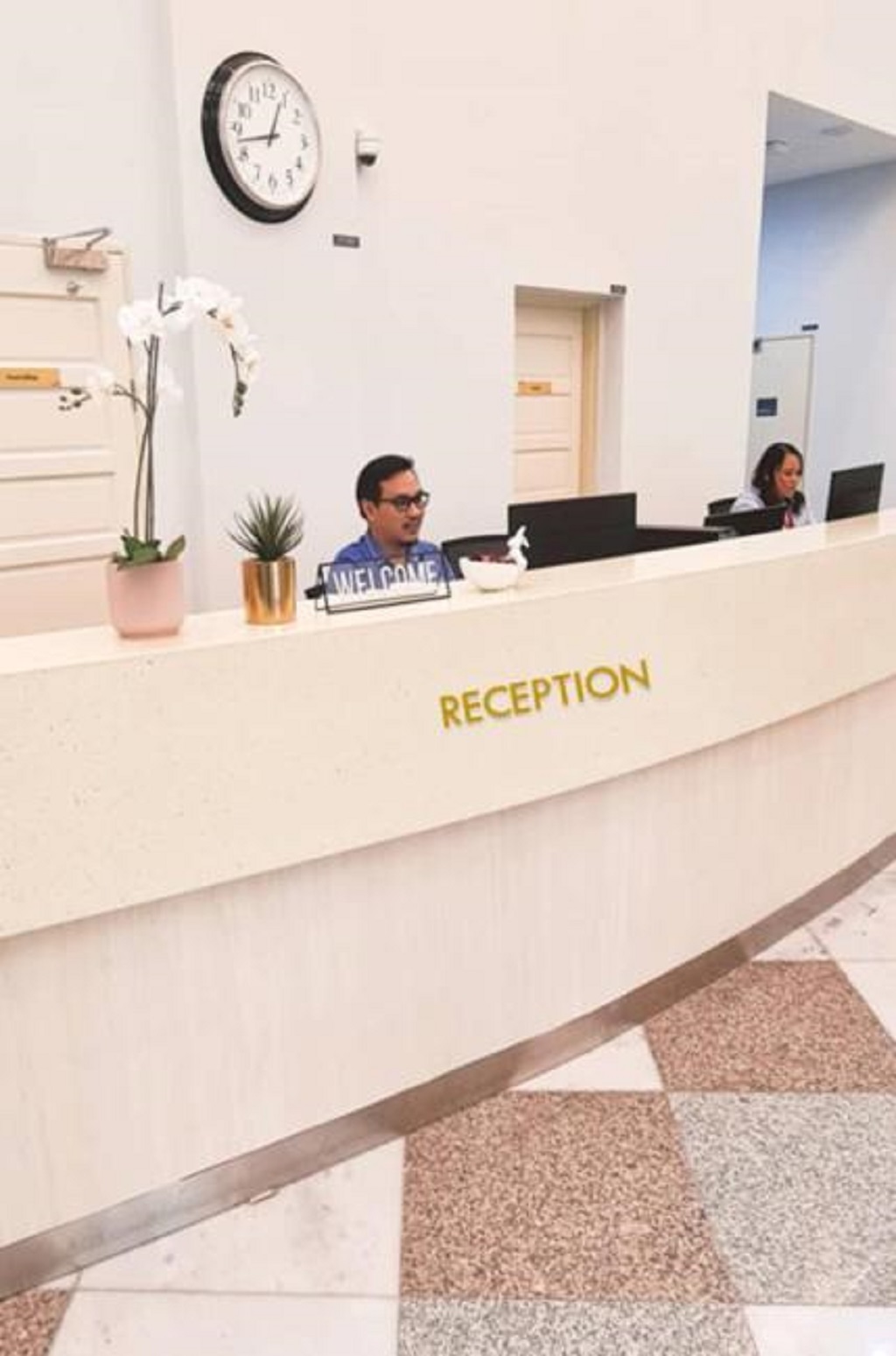 Zecon Hotel