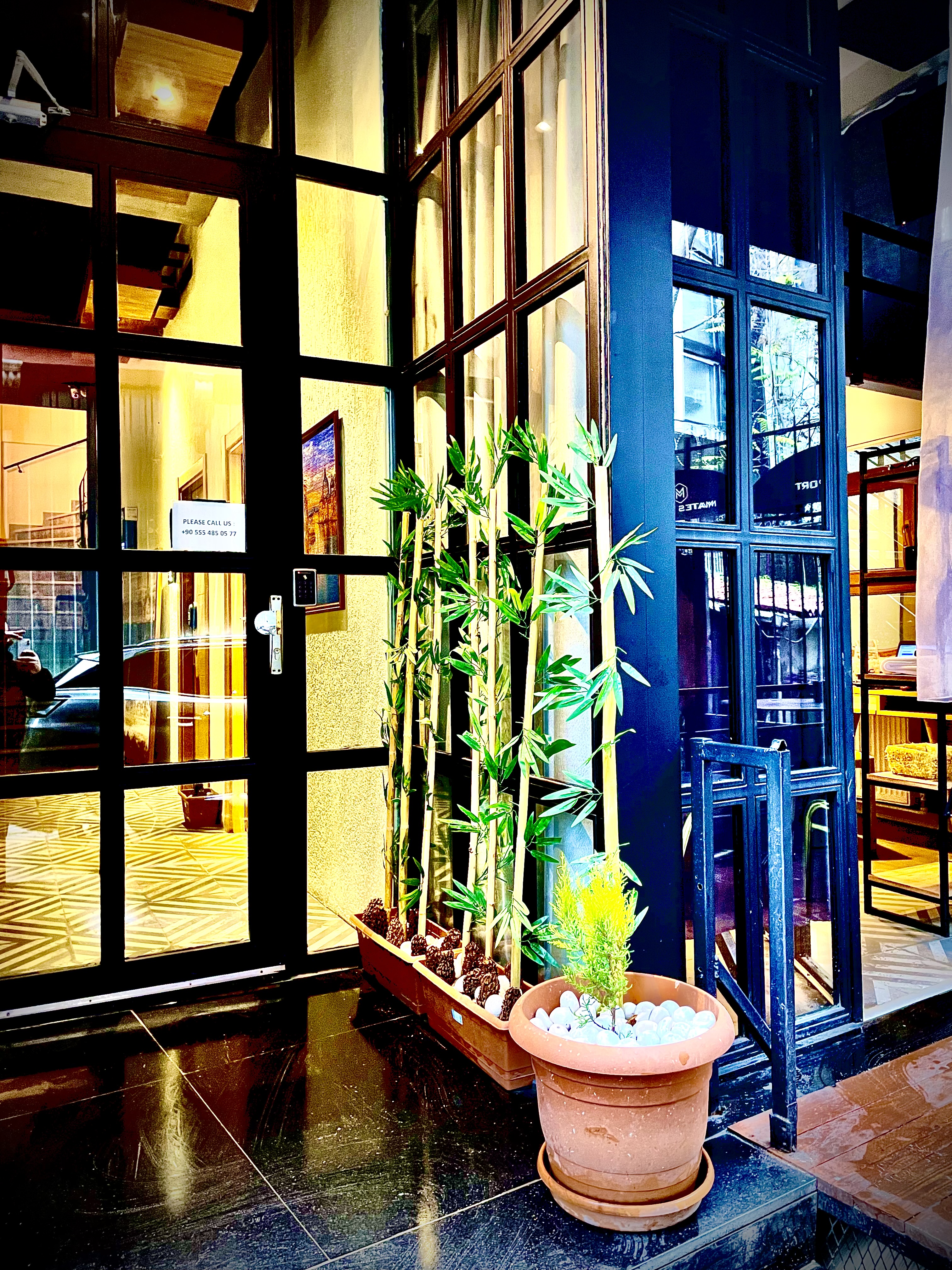 MATES PORT HOTEL