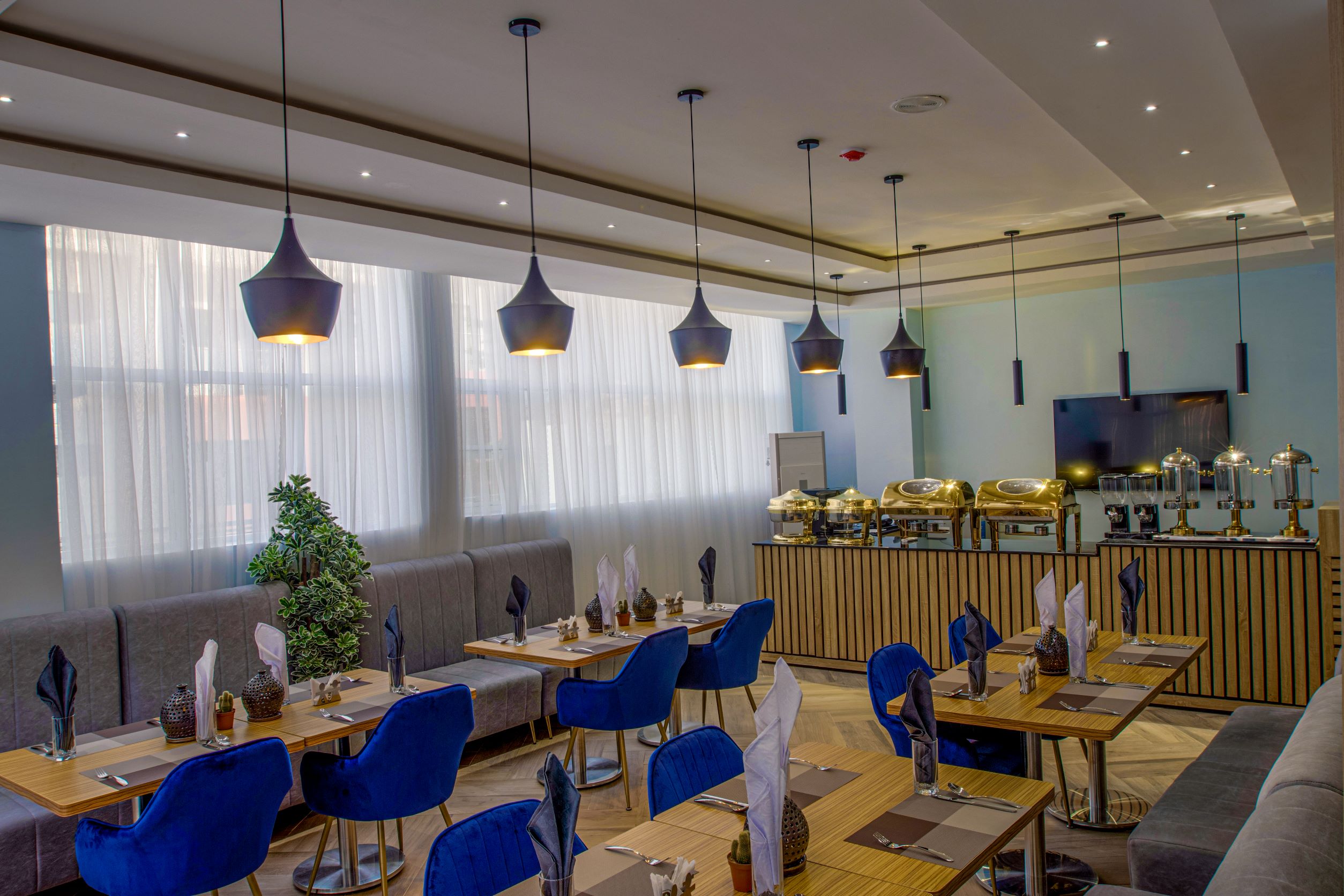 Aveon Hotel