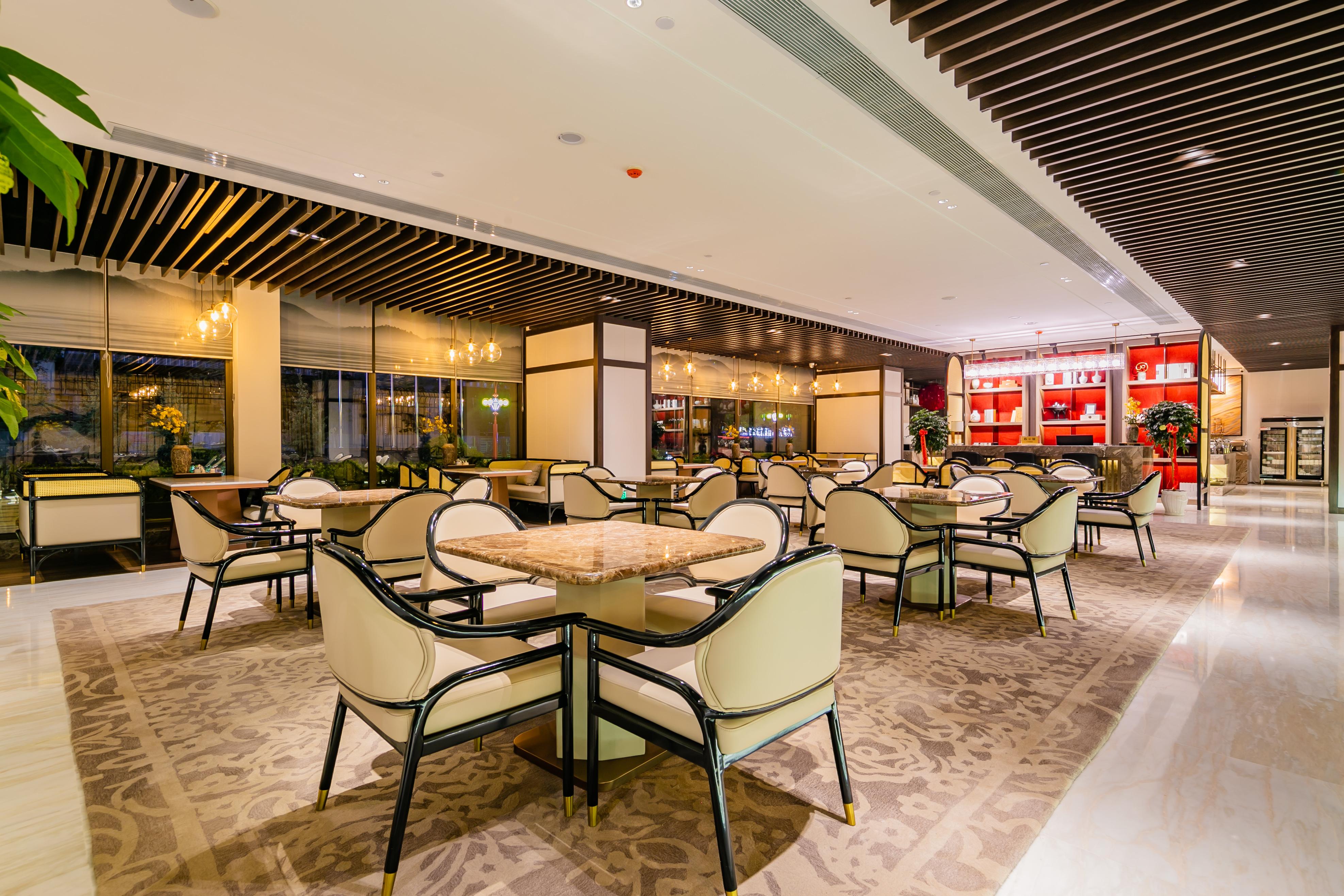Grand Madison Hongjian Zhongchuan Airport